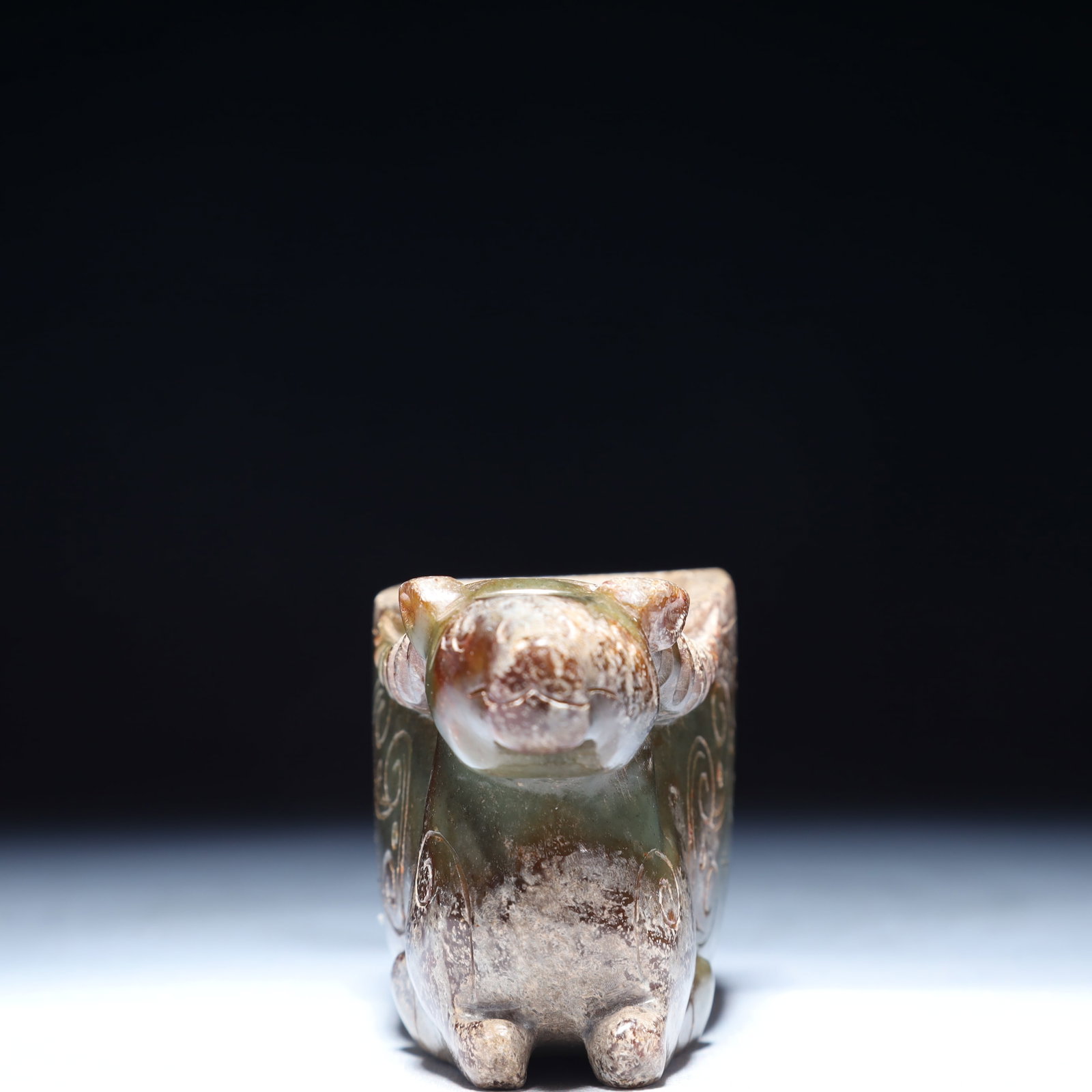 An Exquisite Green Jade Auspicious Cloud Pattern Buffalo Ornament - 3