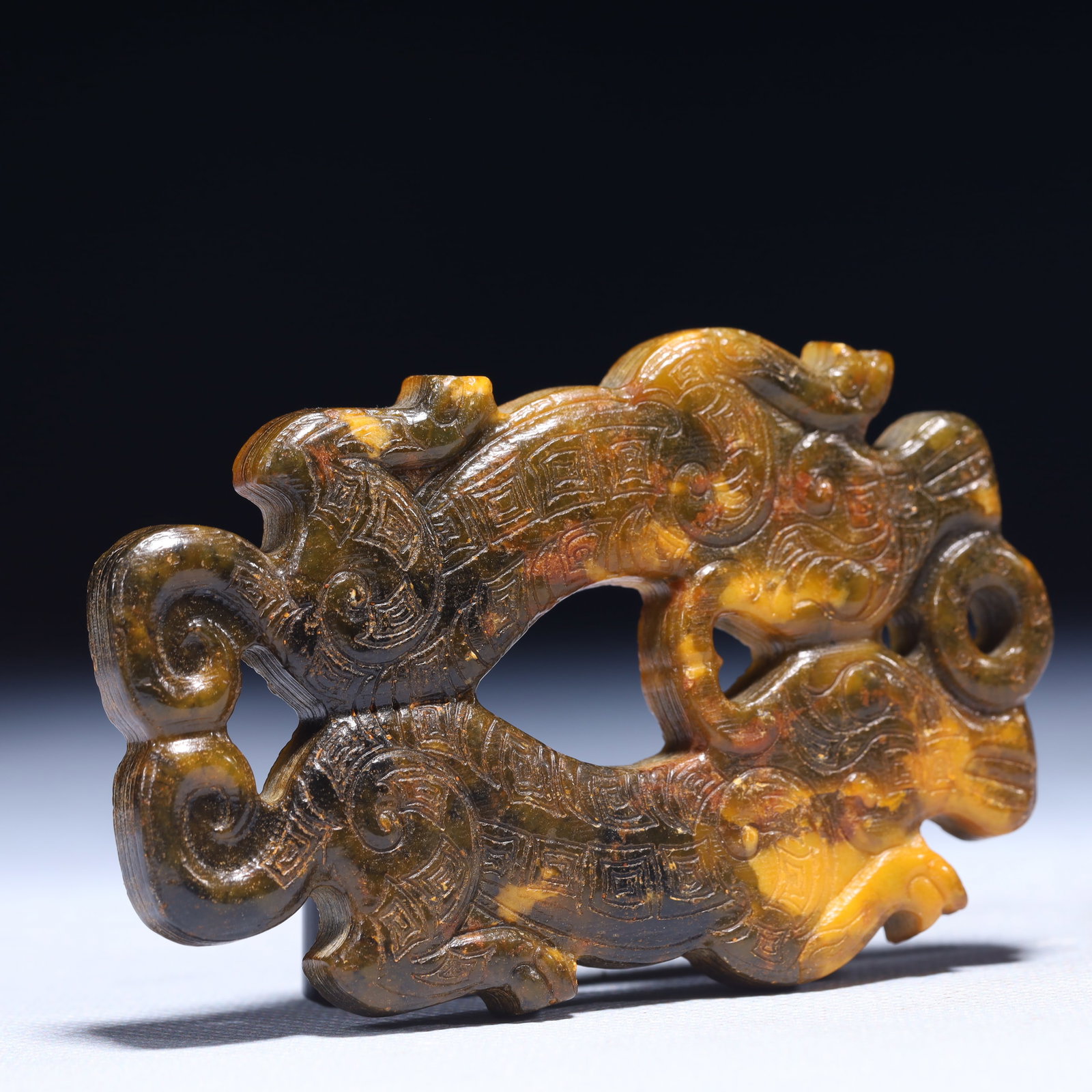 An Exquisite Archaic Jade Beast Pattern Pendant - 4