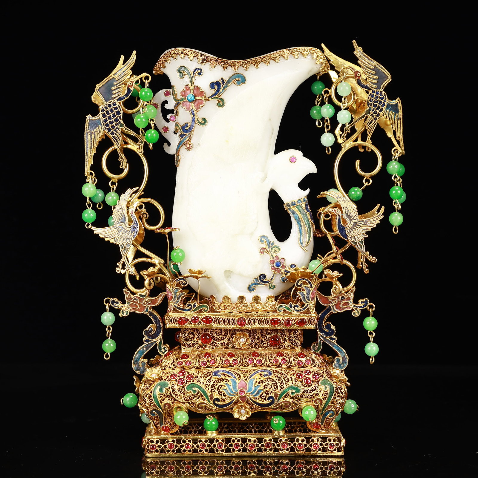 An Exquisite Filigree and Gilding Inlaid White Jade Phoenix Cup,Inlaid Gems: An Exquisite Filigree and Gilding Inlaid White Jade Phoenix Cup,Inlaid Gems,Qing Dynasty, China,Qianlong Four-Character Mark,Size:6.7inx2.8inx8.9in,Weight:900g 花丝鎏金嵌
