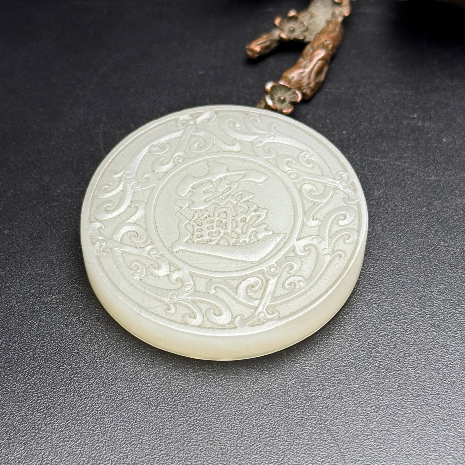 An Exquisite White Jade Beast Pattern Pendant - 6