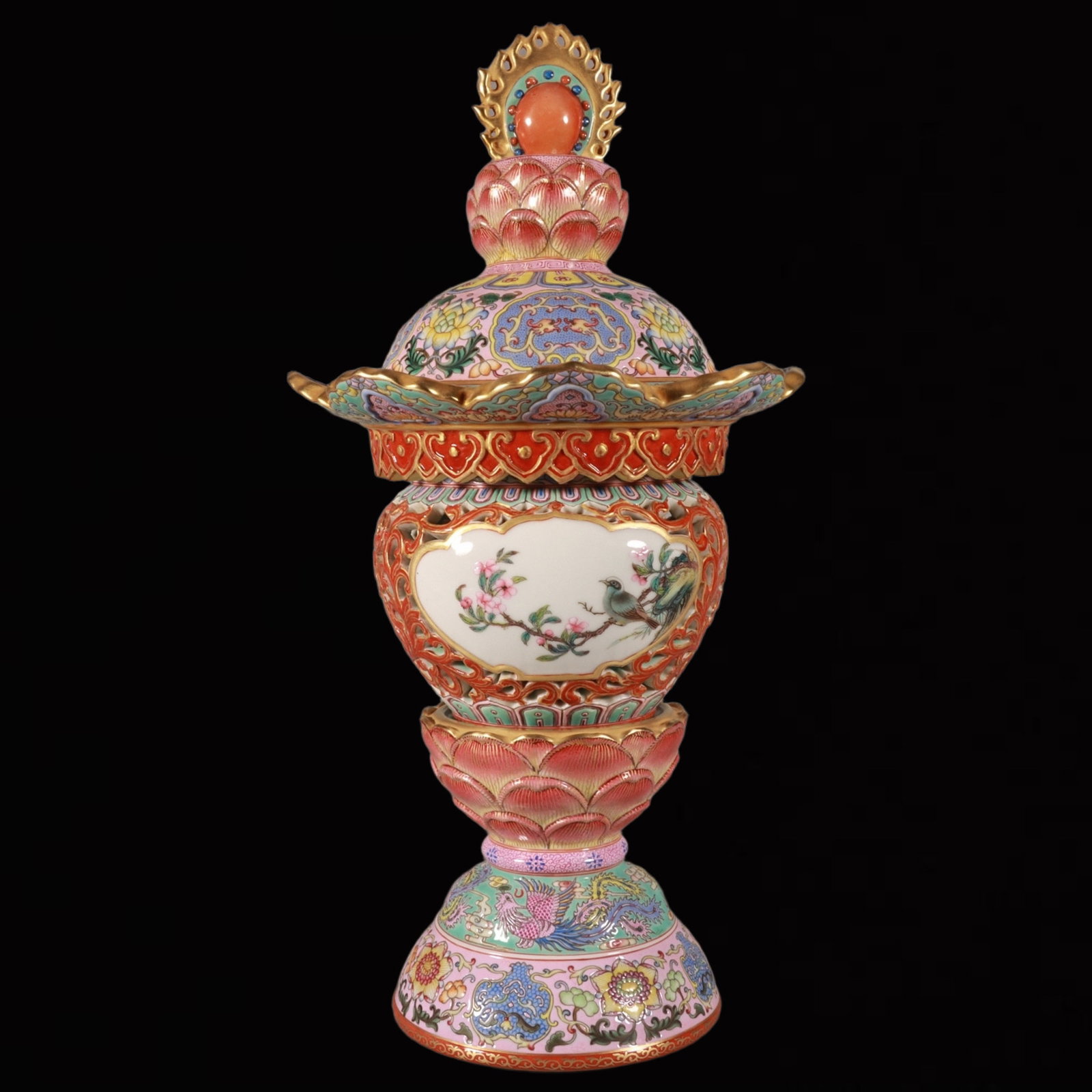 An Exquisite Enamel Painted Gold Flower and Bird Pattern Hatstand: An Exquisite Enamel Painted Gold Flower and Bird Pattern Hatstand,Qing Dynasty,China,Qianlong Four-character Mark,Size:13.4inx6.7in