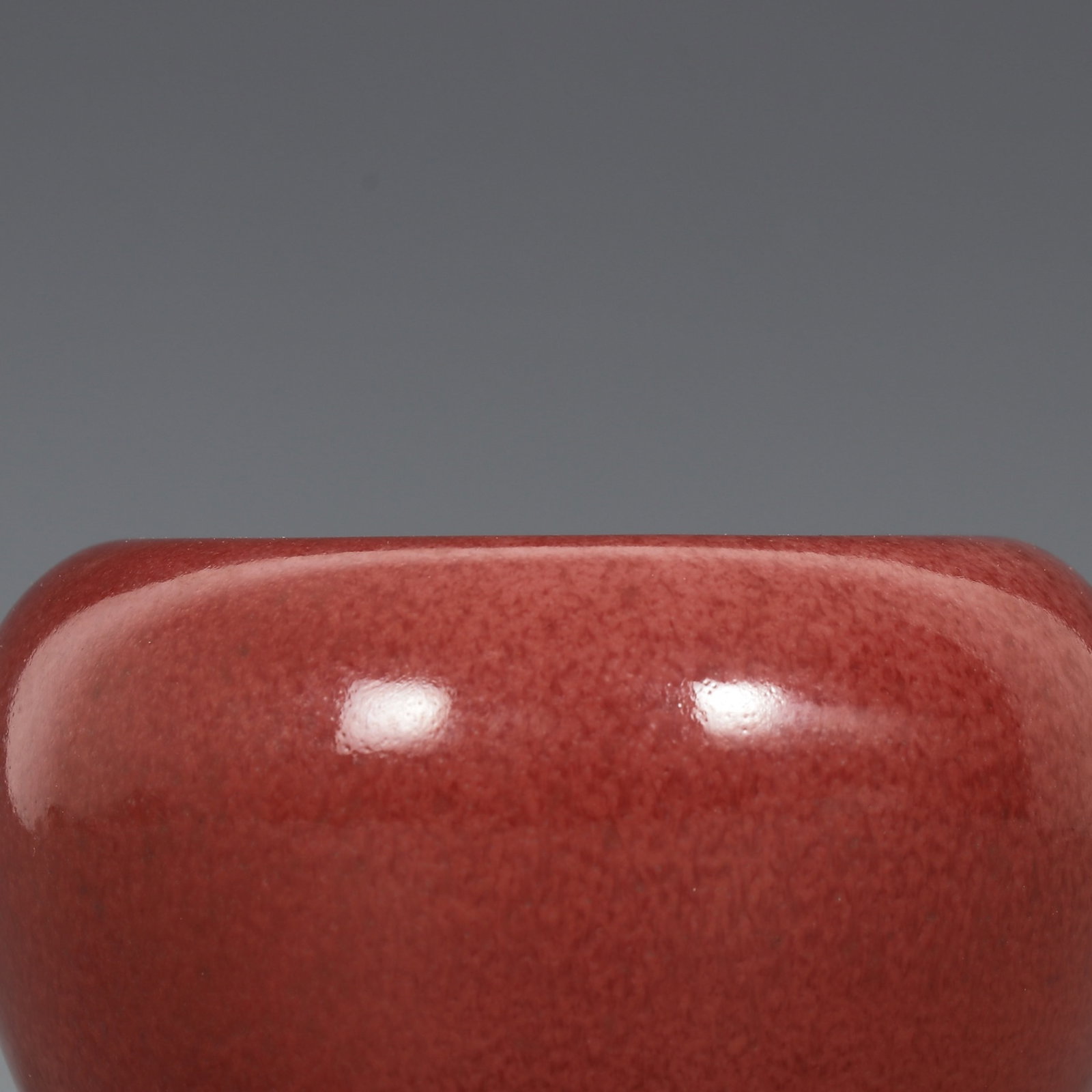 An Exquisite PeachBloom-Glazed Vase - 3