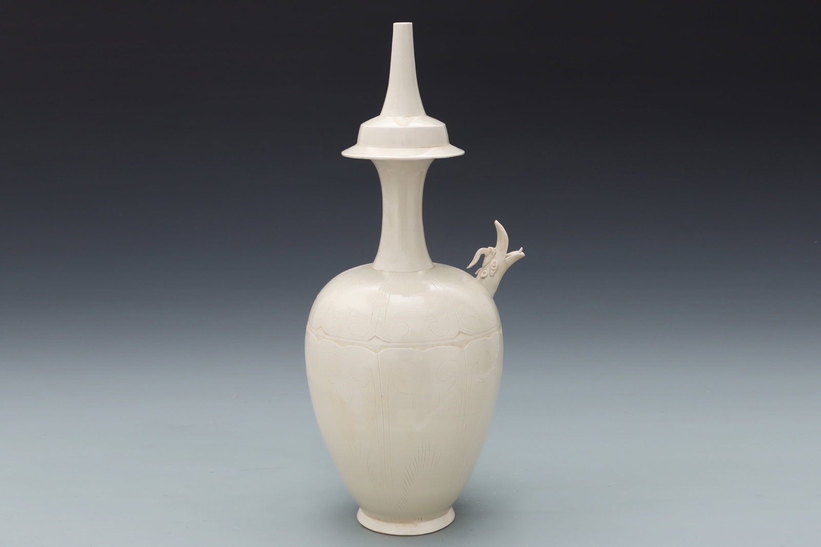A Huge Ding yao White Glazed Flower Pattern Vase - 3