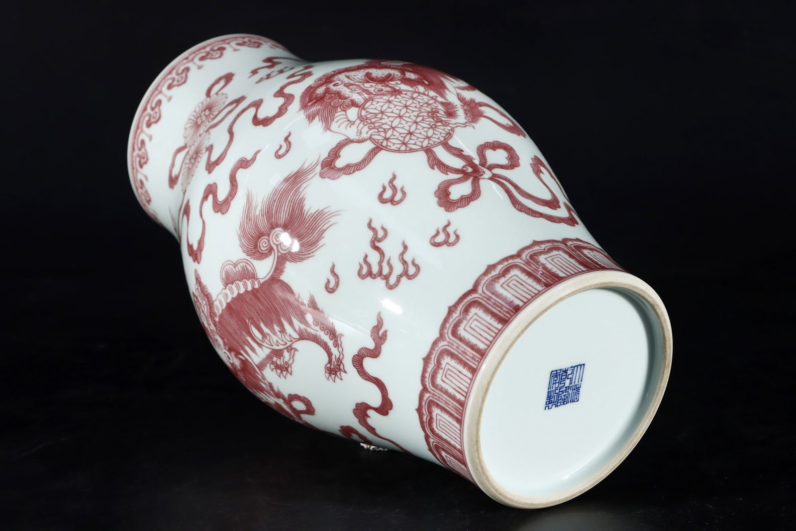 A Rare Underglaze-Red Lion Pattern Vase - 5