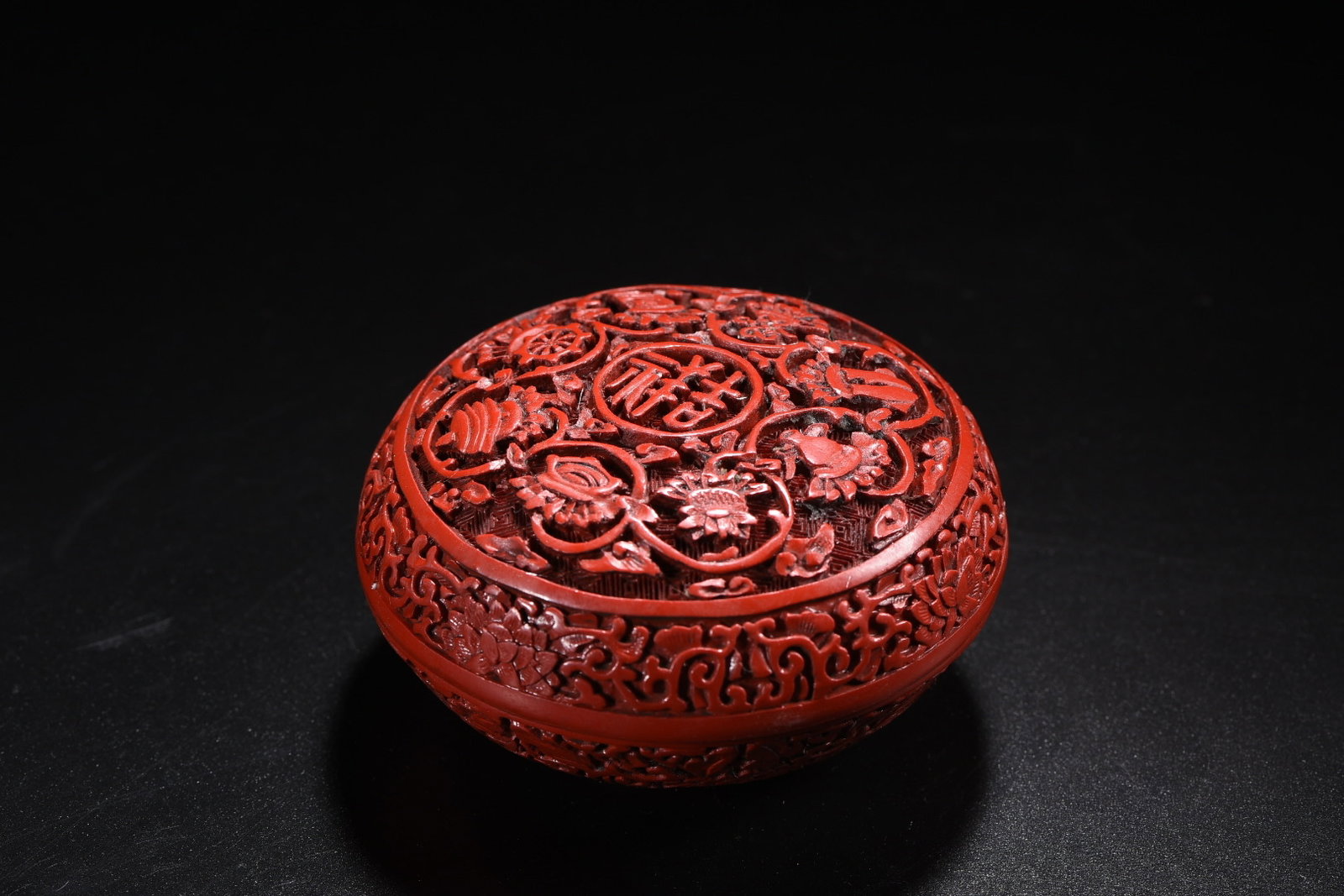 An Exquisite Carved Red Lacquer Eight Treasures Pattern Box: An Exquisite Carved Red Lacquer Eight Treasures Pattern Box,Qing Dynasty,China,Size:2.4inx3.9in,Weight:218g 剔红漆八宝纹盒,中国清代