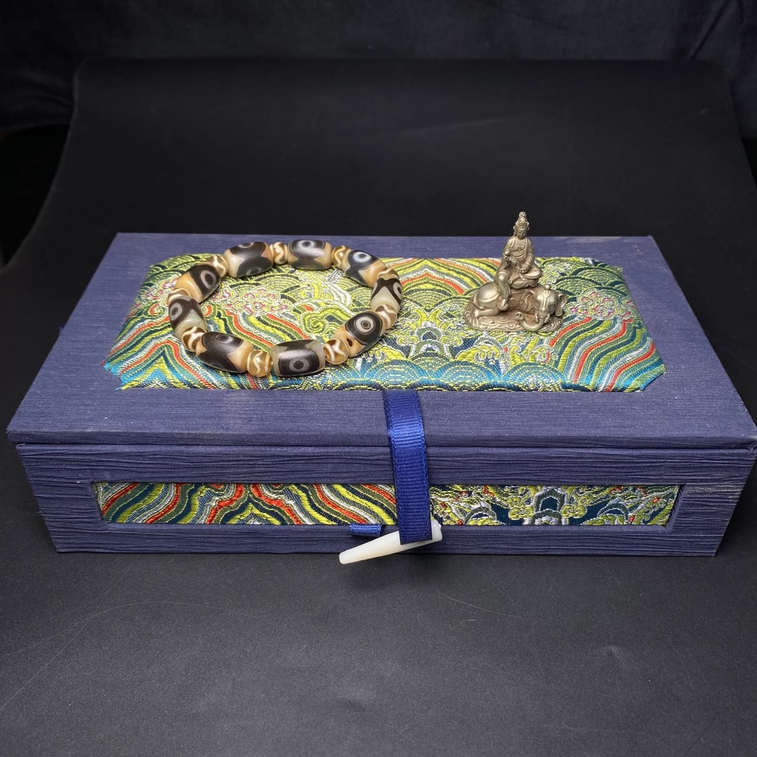A Precious Dzi Bead Bracelets - 3