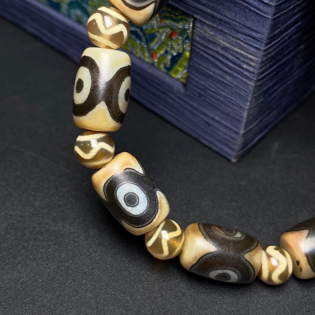 A Precious Dzi Bead Bracelets - 6