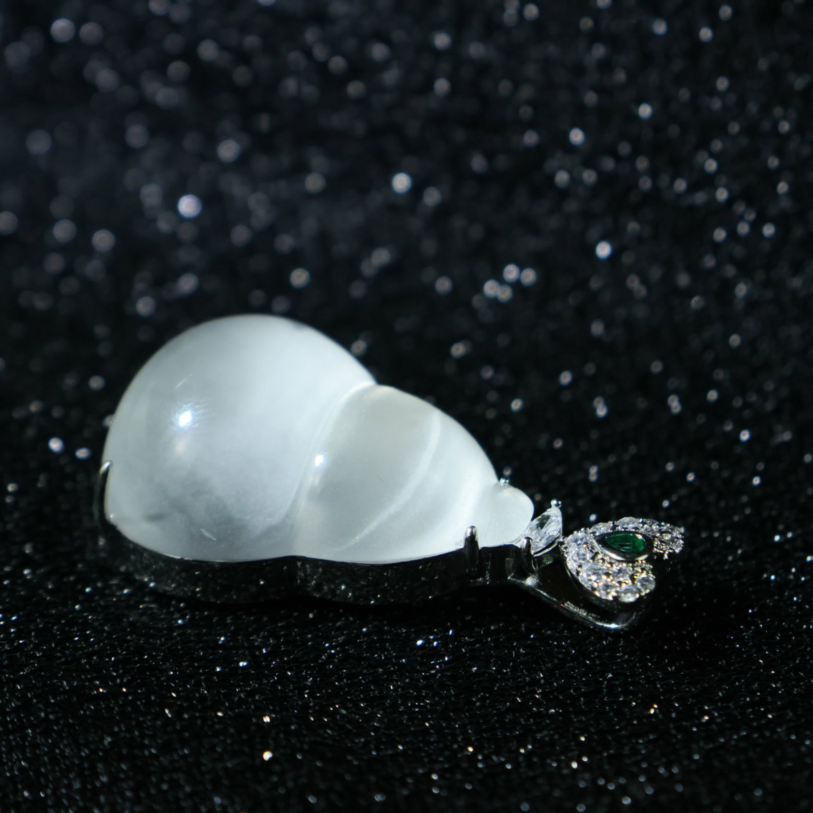 An Exquisite Gourd Pendant - 6