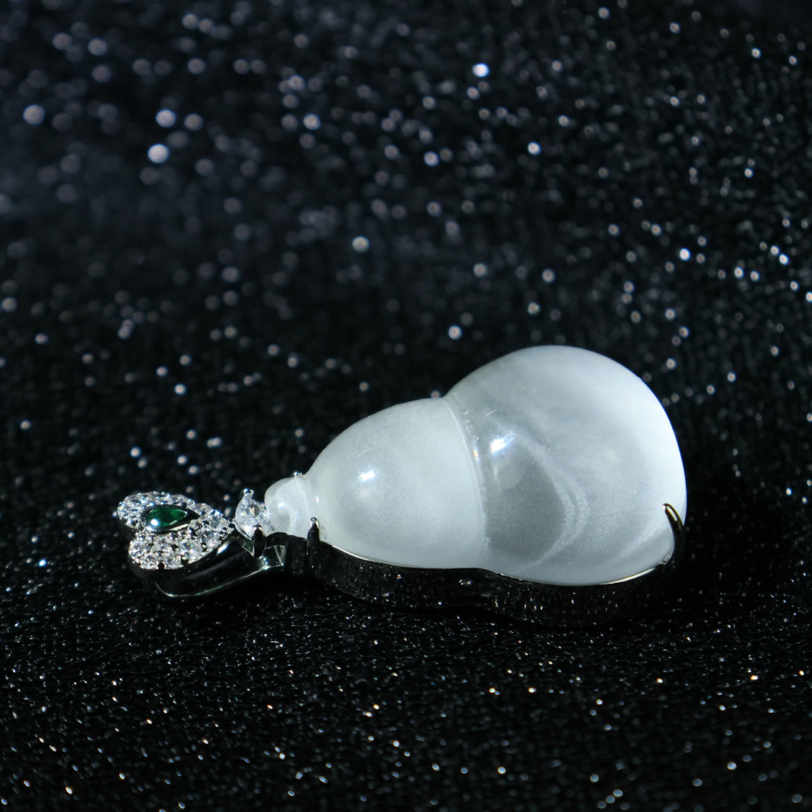 An Exquisite Gourd Pendant - 7