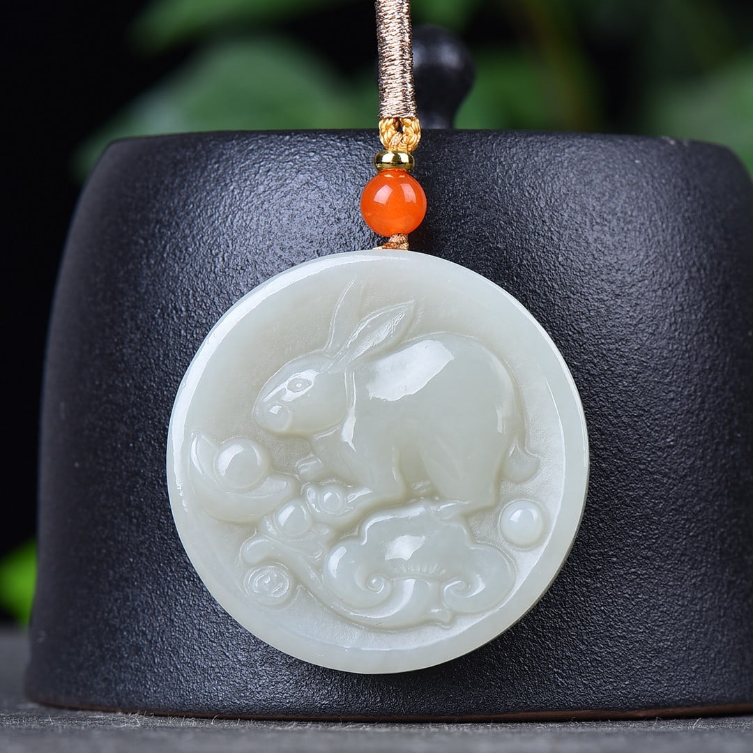 An Exquisite White Jade Rabbit Pendant: An Exquisite White Jade Rabbit Pendant,Size:1.6inx1.6in 白玉兔挂件