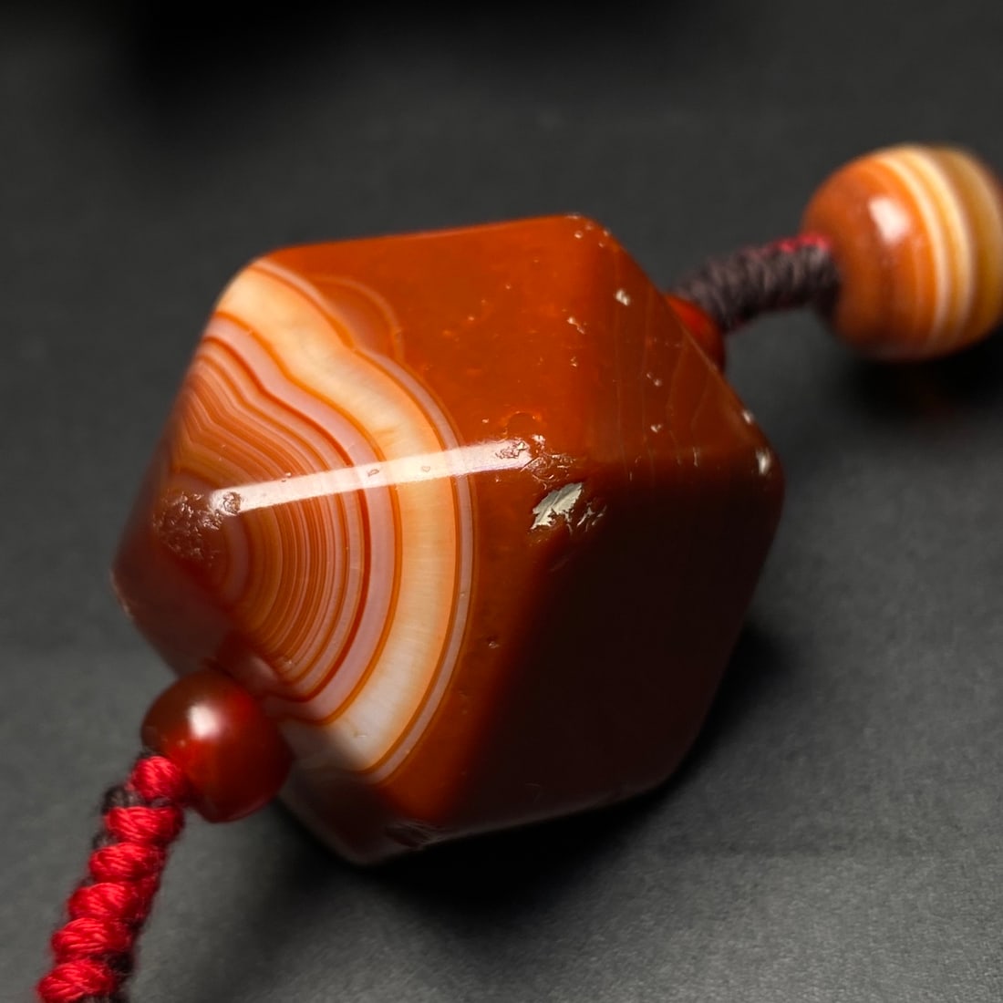 A Precious Agate Necklace - 7