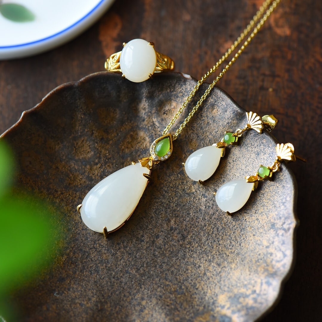 A Set of Fine Sterling Silver-Gold Plated Inlaid White Jade Jewelry,Inlaid Jasper: A Set of Fine Sterling Silver-Gold Plated Inlaid White Jade Jewelry,Inlaid Jasper,Size:(Necklace)0.5inx1.3in,(Ring)0.4inx0.5in,(Earring)0.3inx1in
