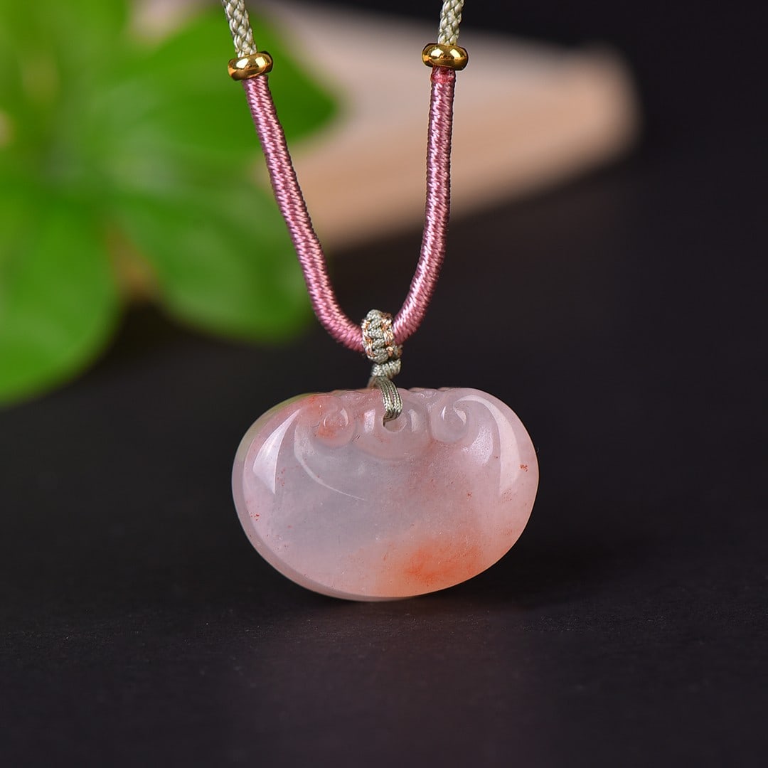 An Exquisite Red Jade Pendant: An Exquisite Red Jade Pendant,Size:0.6inx0.9in 红玉挂件