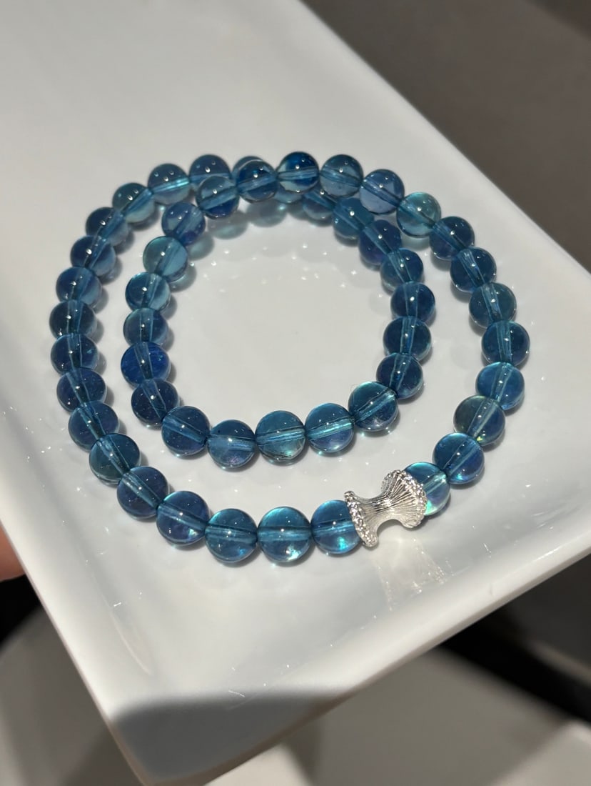 An Exquisite Aquamarine Bracelet (1 of 6)