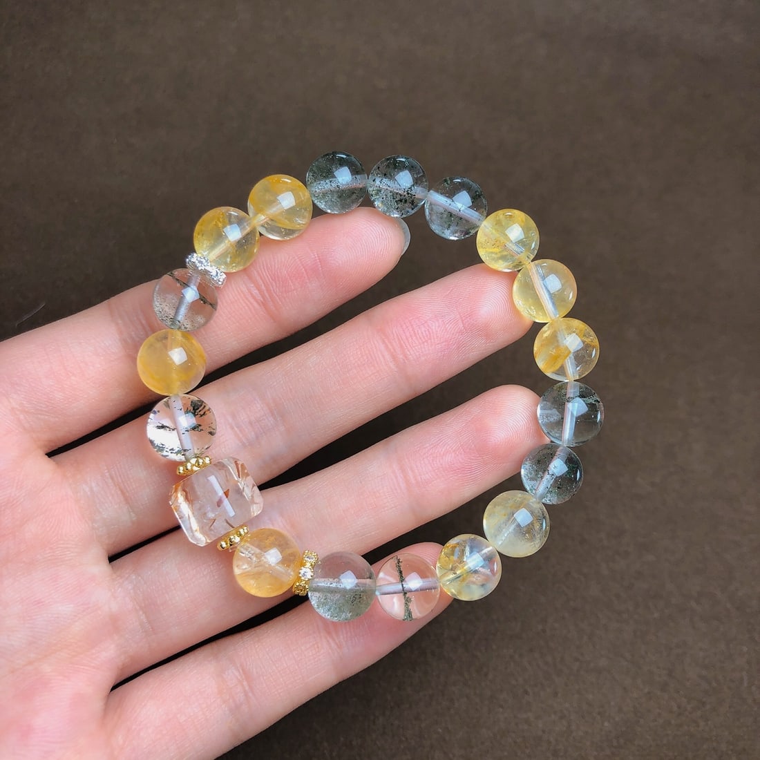 An Exquisite Crystal Bracelets: An Exquisite Crystal Bracelets,Size:0.4in,0.4inx0.4in,Weight:24.3g 水晶手串