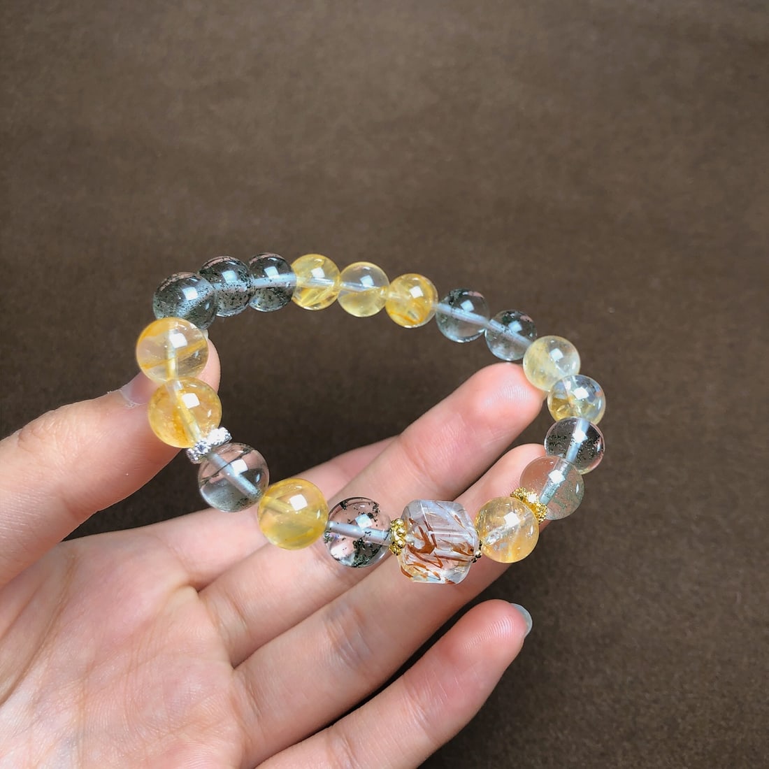 An Exquisite Crystal Bracelets - 5