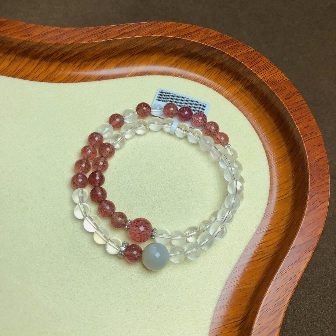 An Exquisite Crystal Bracelet: An Exquisite Crystal Bracelet,Size:0.2in,0.4in,Weight:23.3g 水晶手串