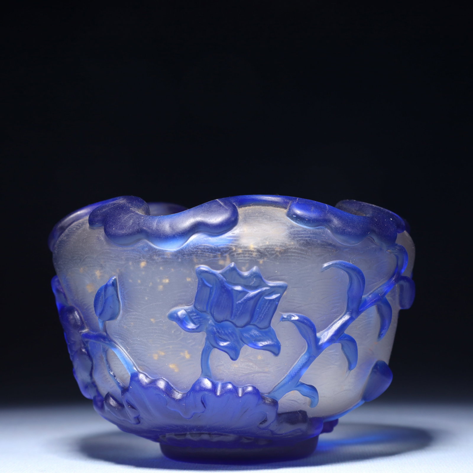An Exquisite Glass Flower Pattern Bowl: An Exquisite Glass Flower Pattern Bowl,Qing Dynasty,China,Qianlong Four-character Mark,Size:5.1inx3.5in,Weight:550g