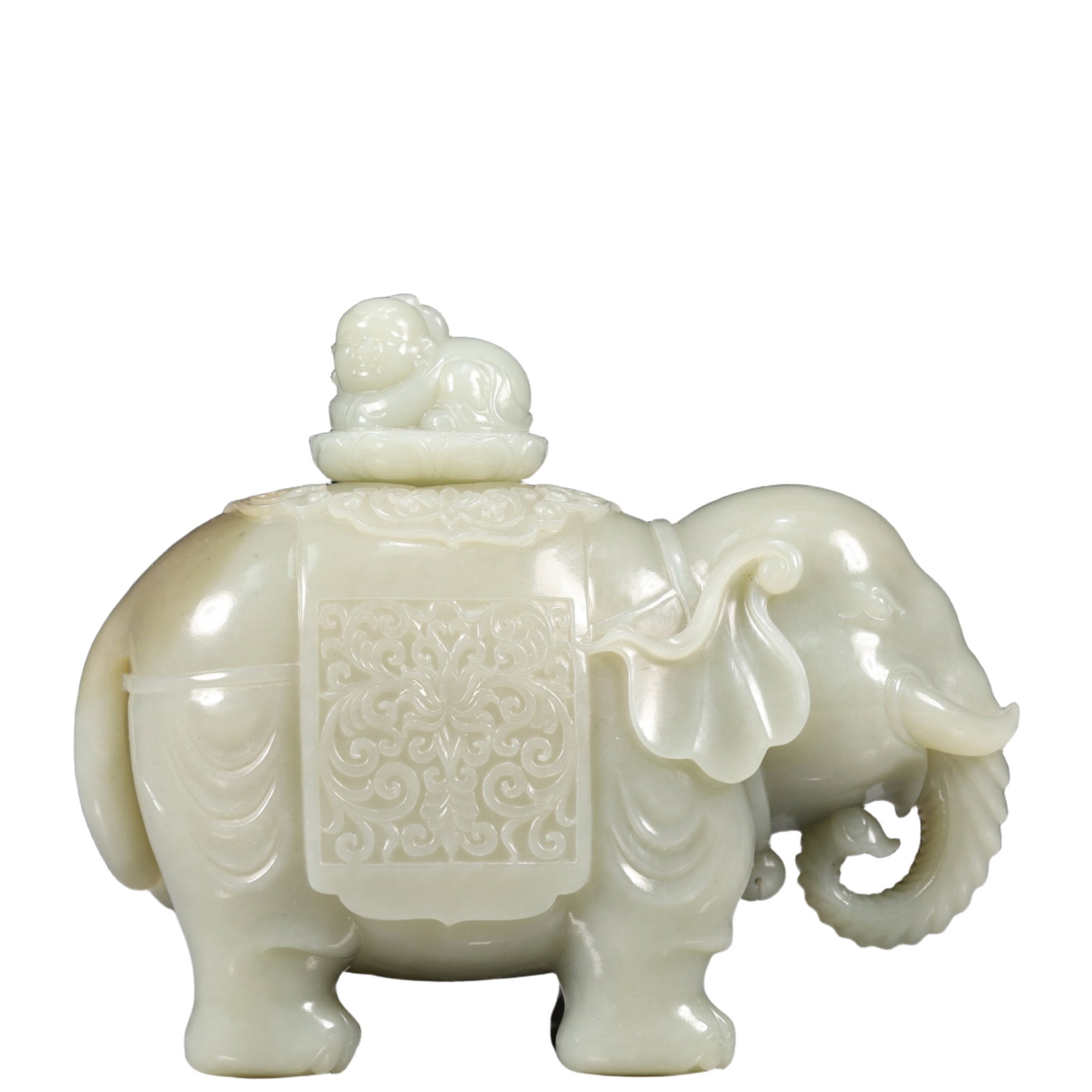 An Exquisite Greenish Jade Elephant Ornament: An Exquisite Greenish Jade Elephant Ornament,Qing Dynasty, China,Size:6.3inx2.6inx4.9in,Weight:850g 青玉大象摆件,中国清代