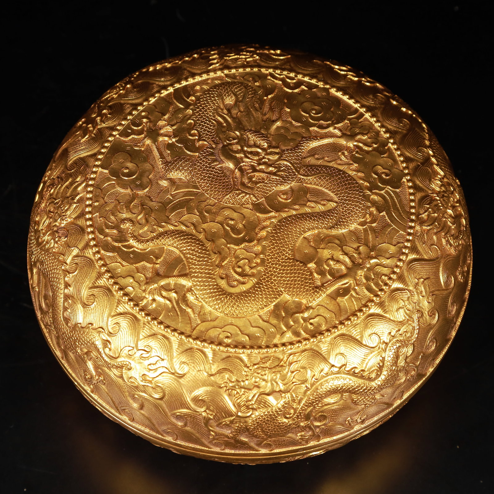 An Exquisite Gilt Bronze Dragon Pattern Box with Cover (1 of 10)