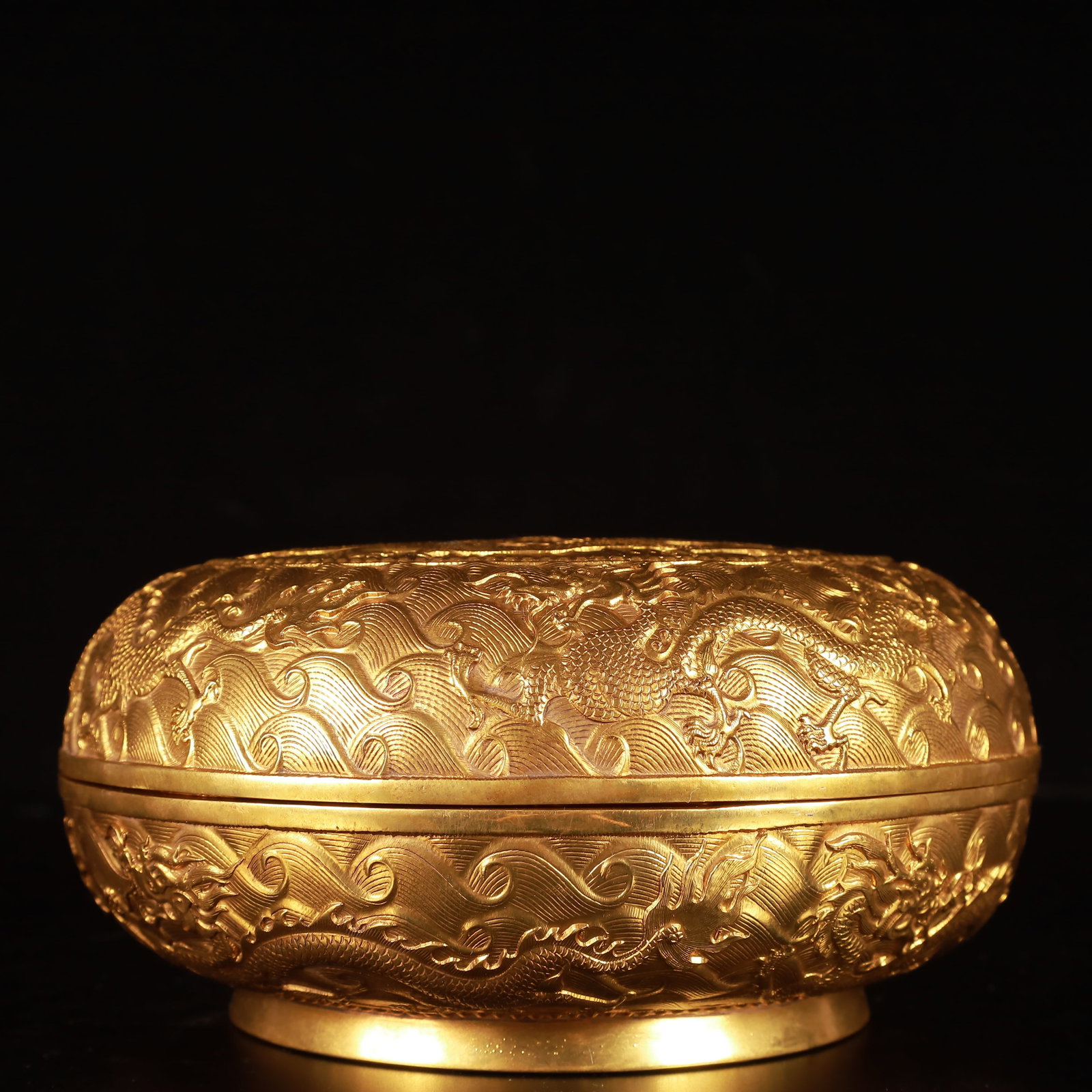 An Exquisite Gilt Bronze Dragon Pattern Box with Cover - 2