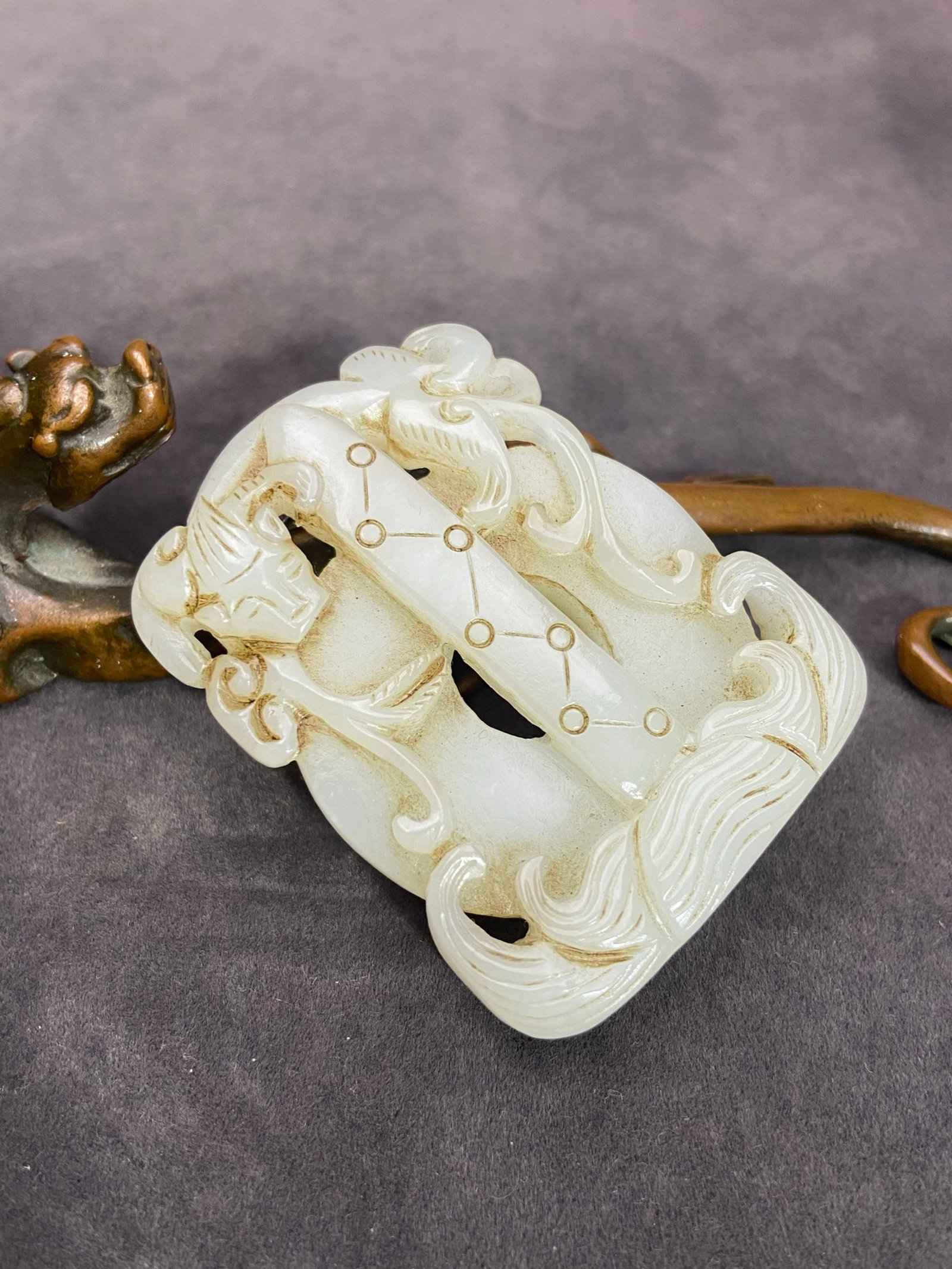 An Exquisite White Jade Chi-Dragon Pattern Pendant - 2