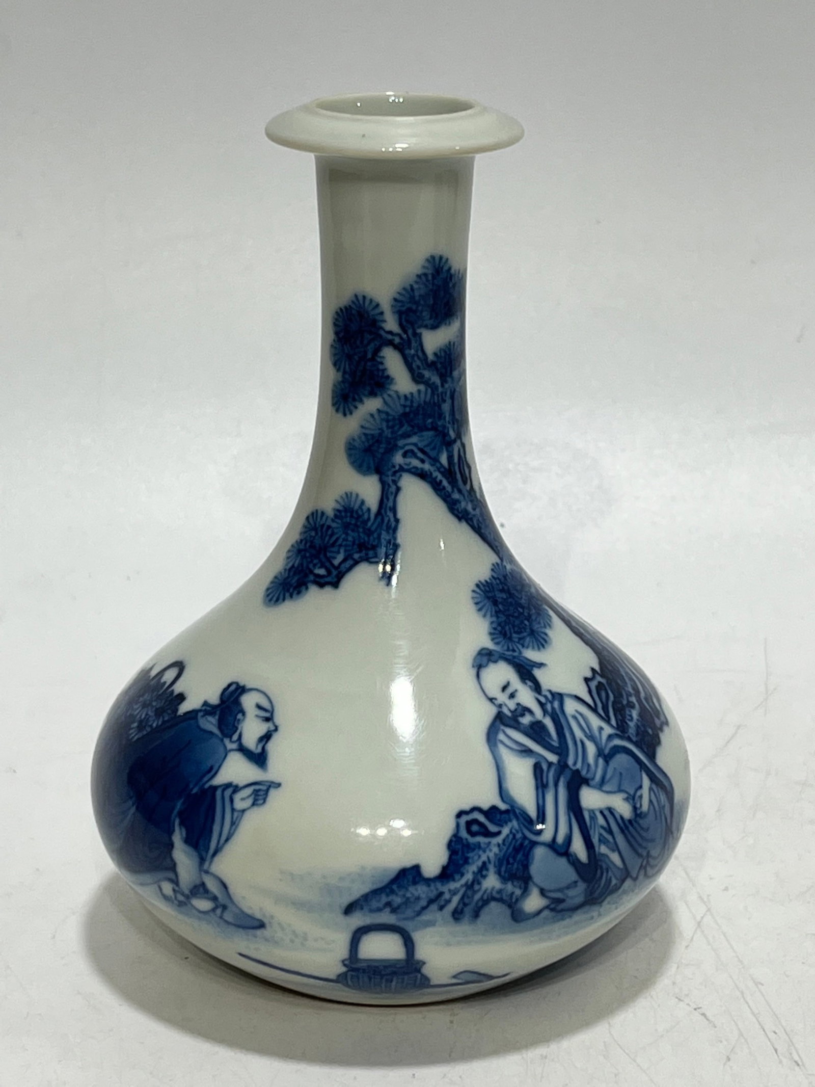 An Exquisite Blue and White Figure Pattern Vase (1 of 9)
