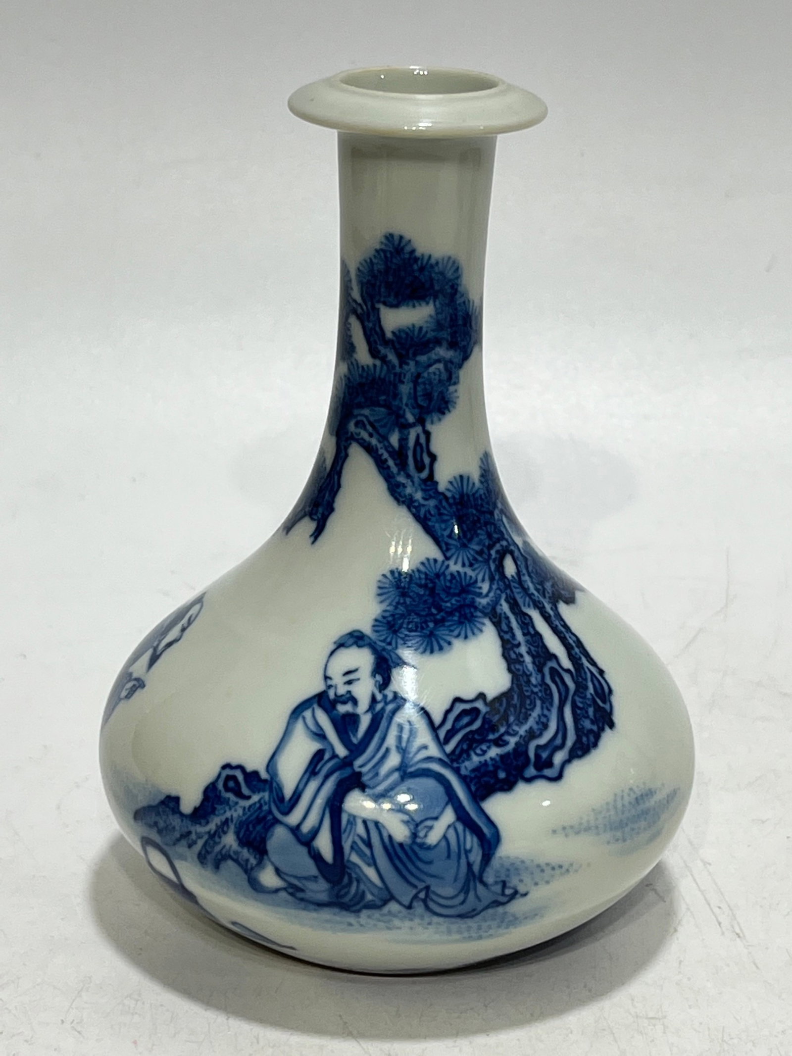 An Exquisite Blue and White Figure Pattern Vase - 2