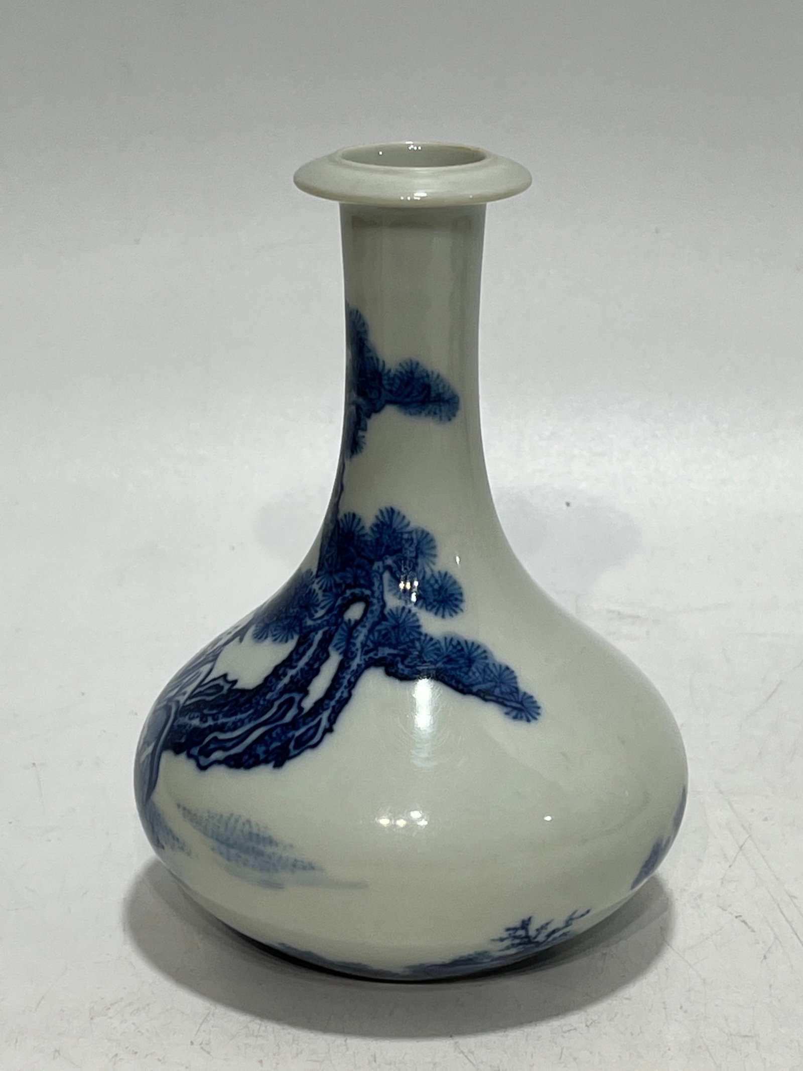 An Exquisite Blue and White Figure Pattern Vase - 3