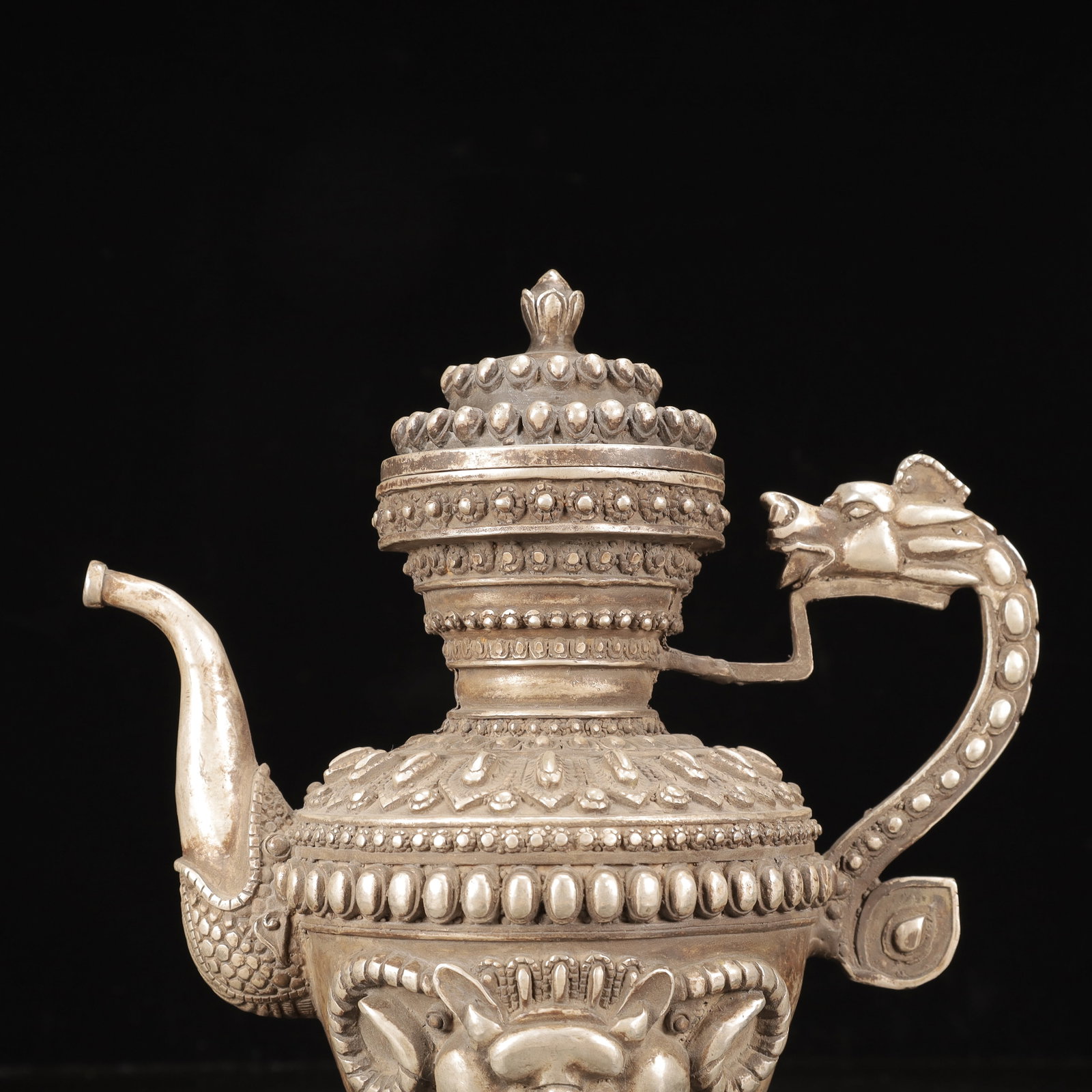 An Exquisite Silver-Plated Bronze Beast-Face Pattern Ewer - 2