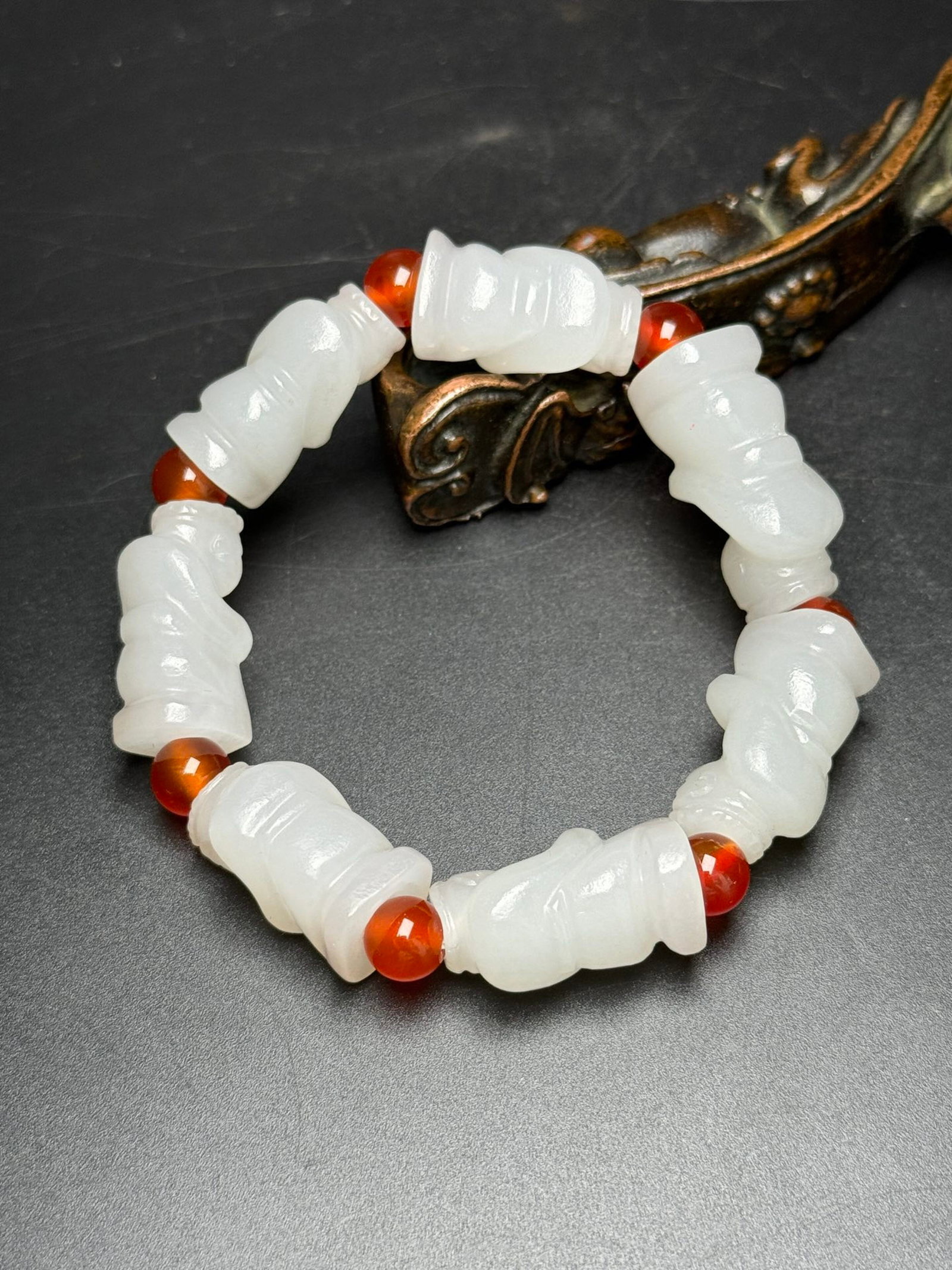 An Exquisite White Jade Figure Pattern Bracelets - 2