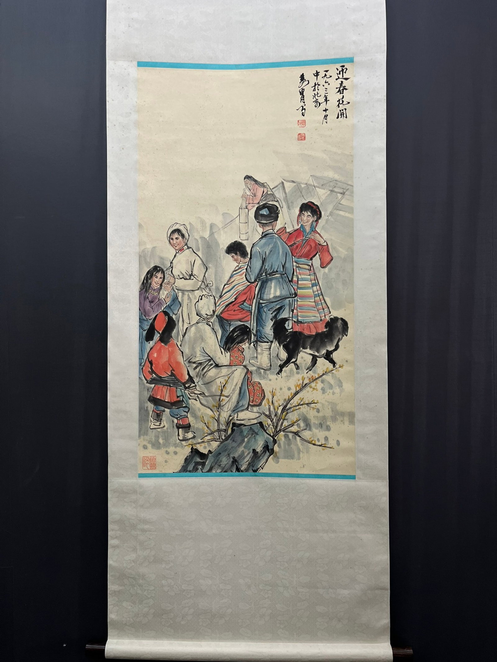 A Chinese Vertical Scroll Ink Painting of Figure on Paper,Huang Zhou: A Chinese Vertical Scroll Ink Painting of Figure on Paper,Huang Zhou,Size:20.1inx37.8in 一幅中国水墨人物画立轴,黄胄