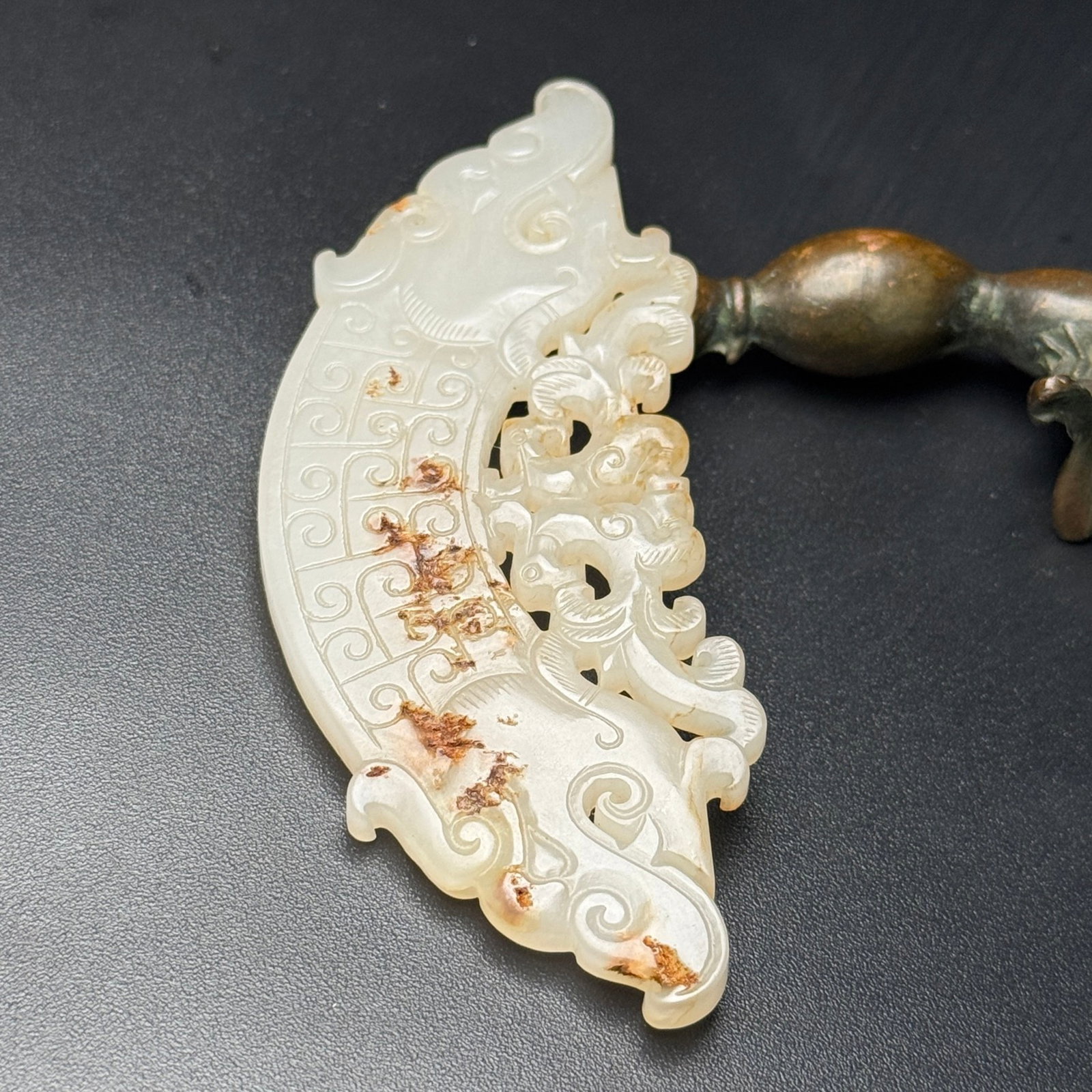 An Exquisite White Jade Auspicious Beast Pattern Pendant - 6