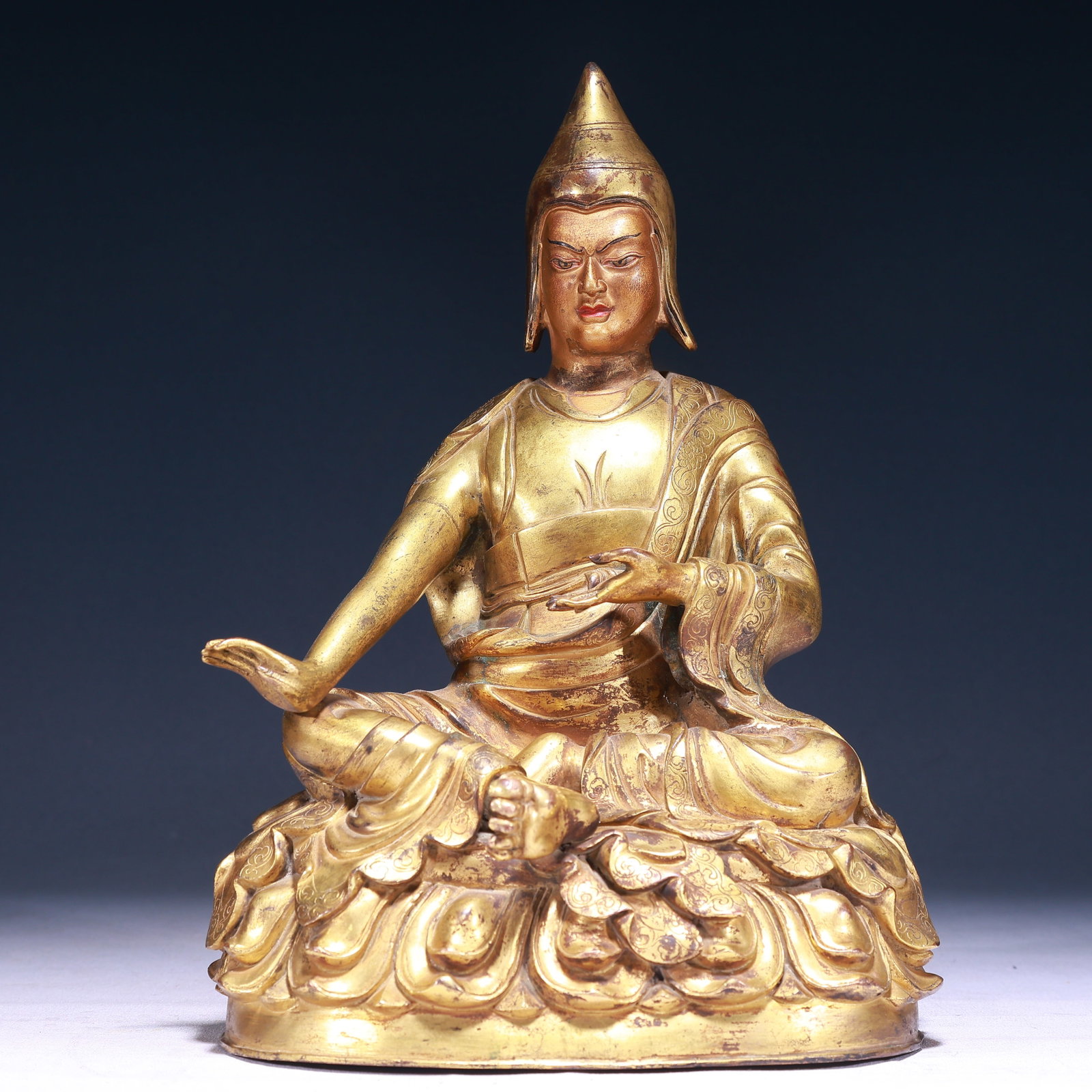 A Solemn Gilt Bronze Statue of Tsongkhapa: A Solemn Gilt Bronze Statue of Tsongkhapa,Qing Dynasty,China,Size:7.9inx5.5inx12.6in,Weight:4800g 铜鎏金宗喀巴像,中国清代