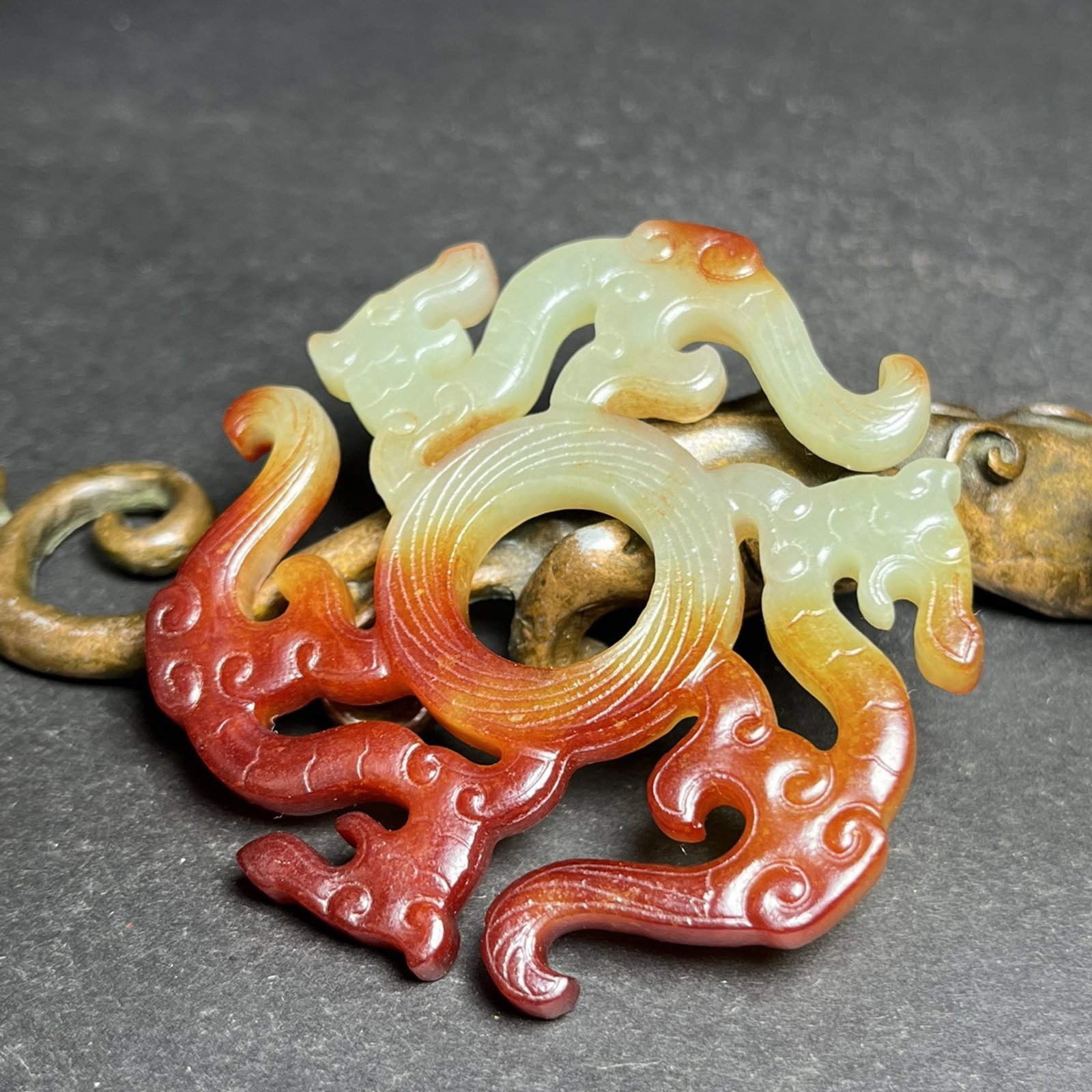 An Exquisite White Jade Dragon Pattern Pendant - 4