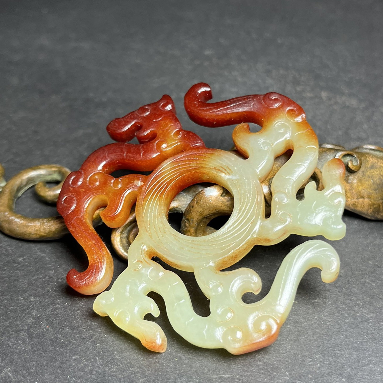 An Exquisite White Jade Dragon Pattern Pendant - 5