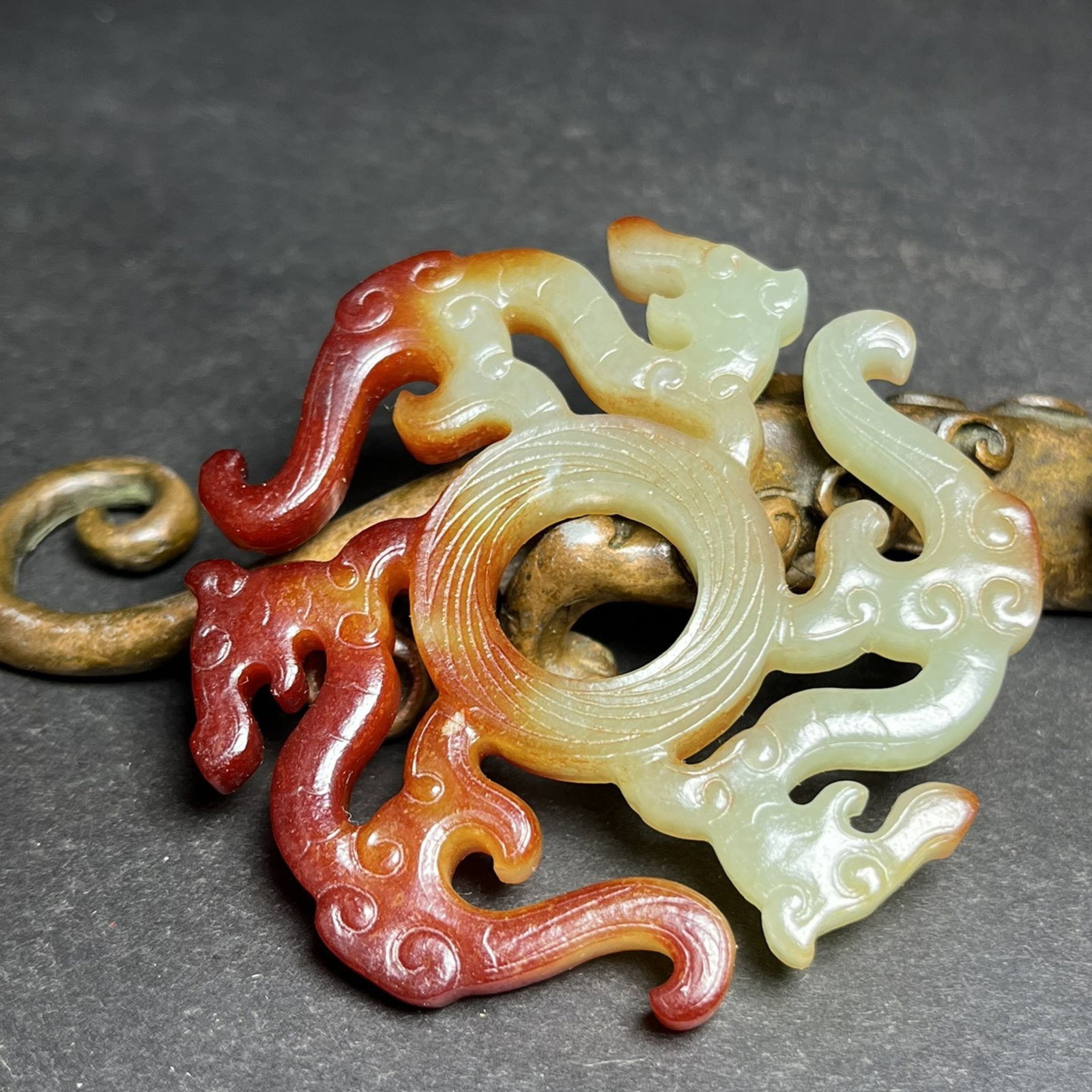 An Exquisite White Jade Dragon Pattern Pendant - 6