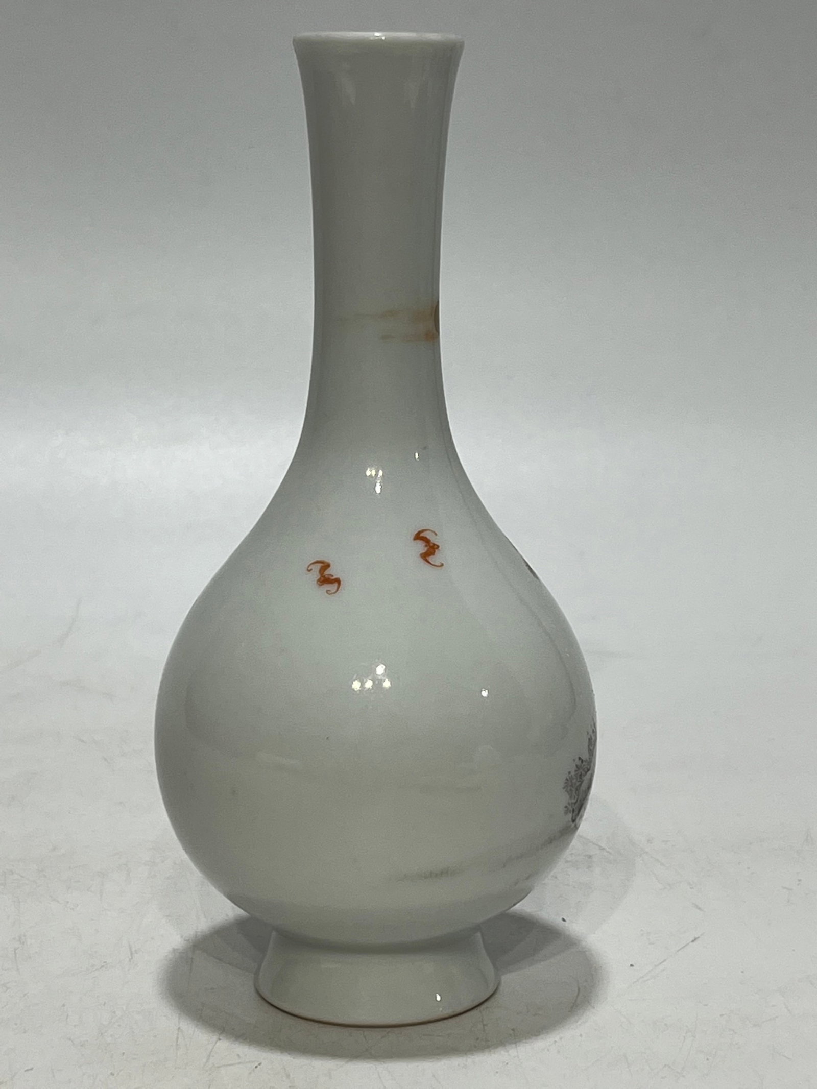 An Exquisite Ink Color Figure Pattern Vase - 4
