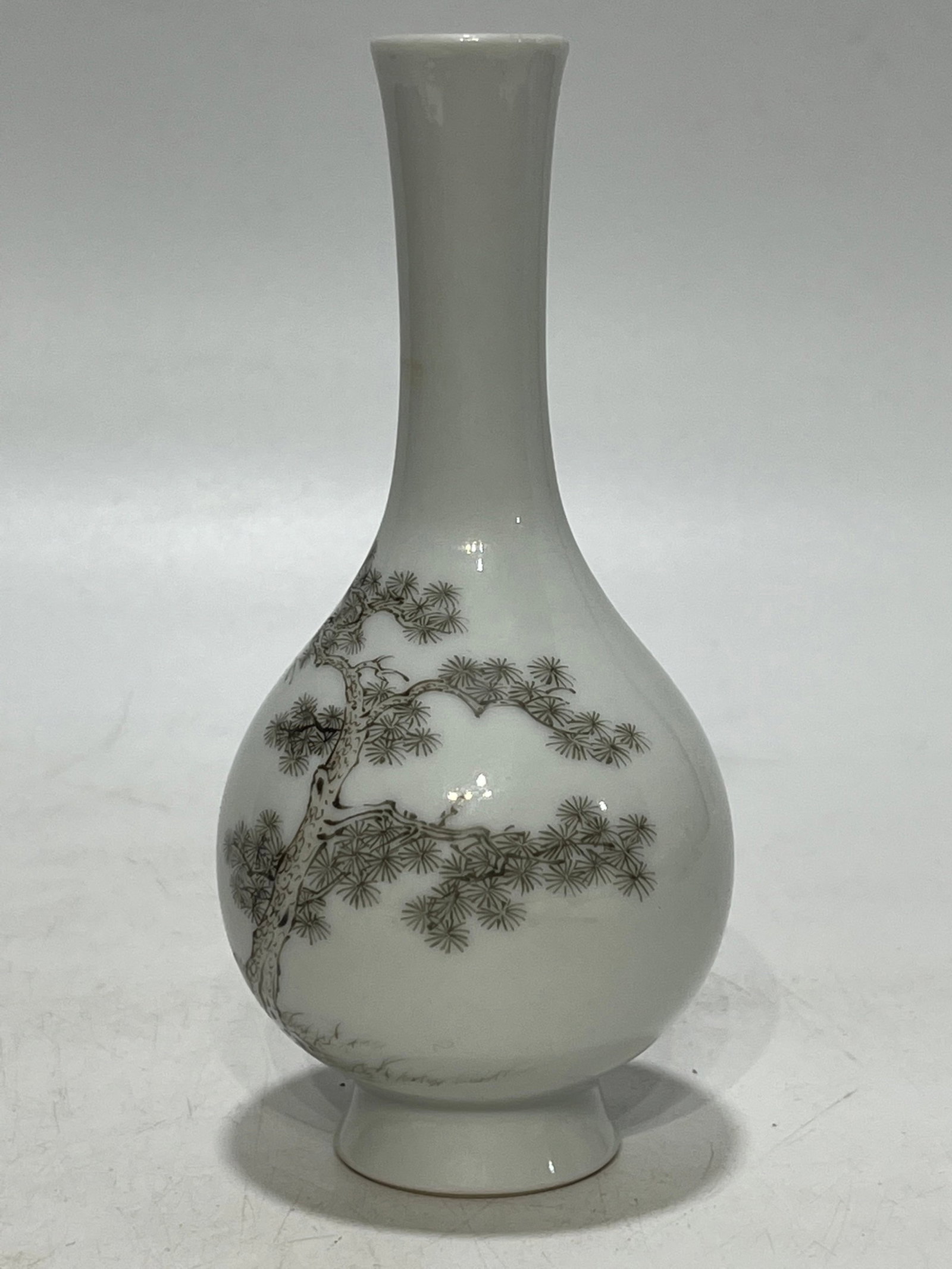 An Exquisite Ink Color Figure Pattern Vase - 5