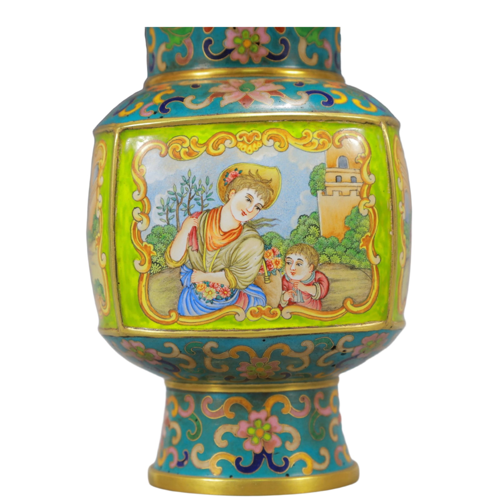 An Exquisite Painted Enamel Figure Pattern Vase - 3