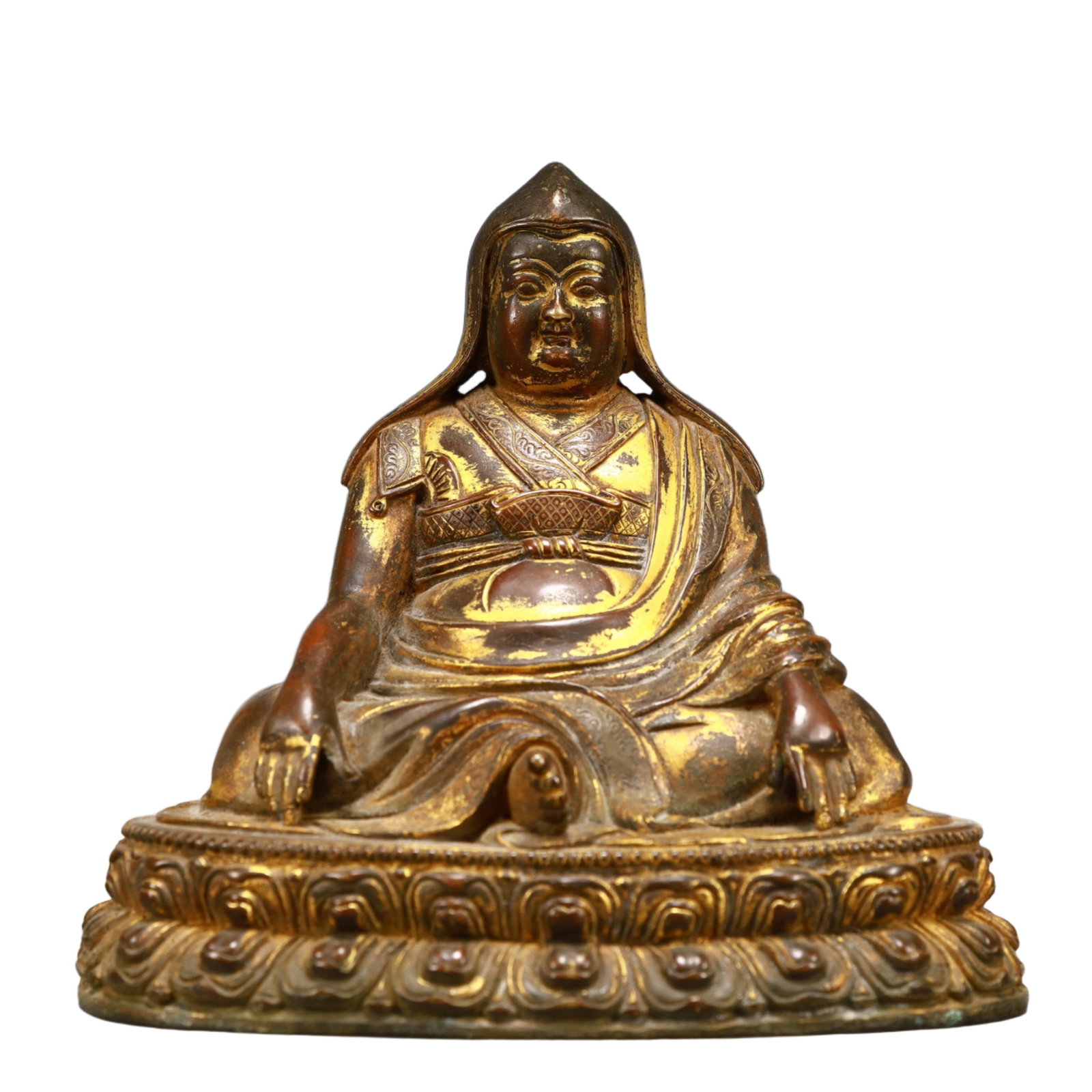 A Solemn Gilt Bronze Statue of Guru: A Solemn Gilt Bronze Statue of Guru,Qing Dynasty, China,Size:7.5inx5.5inx6.9in,Weight:2850g 铜鎏金上师像,中国清代