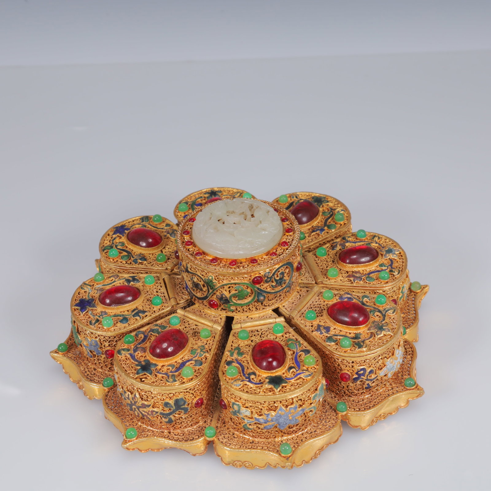An Exquisite Filigree and Gilding Inlaid White Jade Eight Treasures Luopan ,Inlaid Gems: An Exquisite Filigree and Gilding Inlaid White Jade Eight Treasures Luopan ,Inlaid Gems,Qing Dynasty, China,Qianlong Four-Character Mark,Size:9.8inx3.9in,Weight:1400g