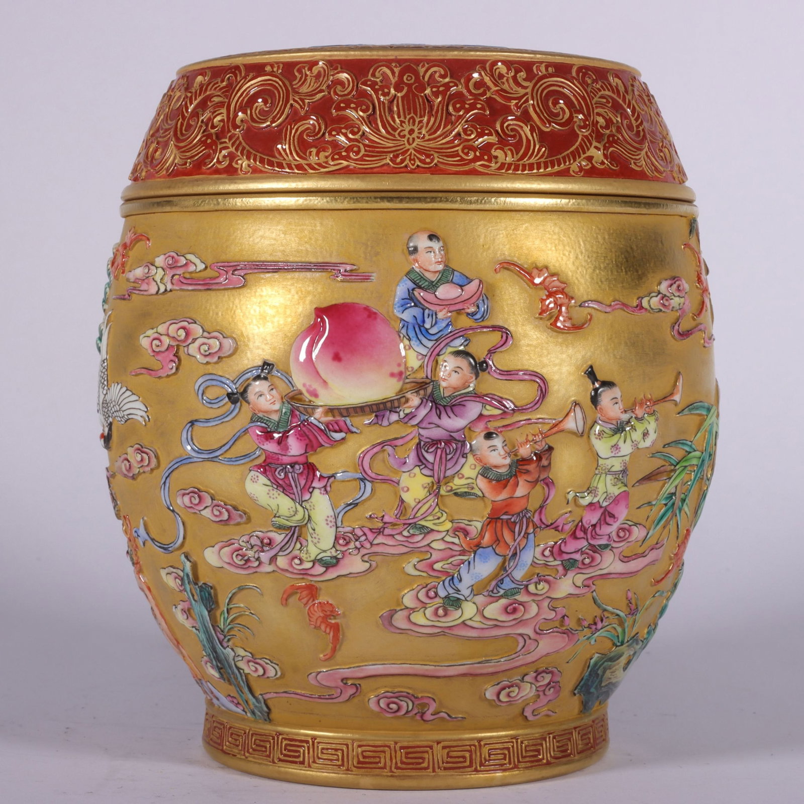 An Exquisite Enamel Gold Ground Auspicious Cloud and Figure Pattern Tea Caddy (1 of 9)