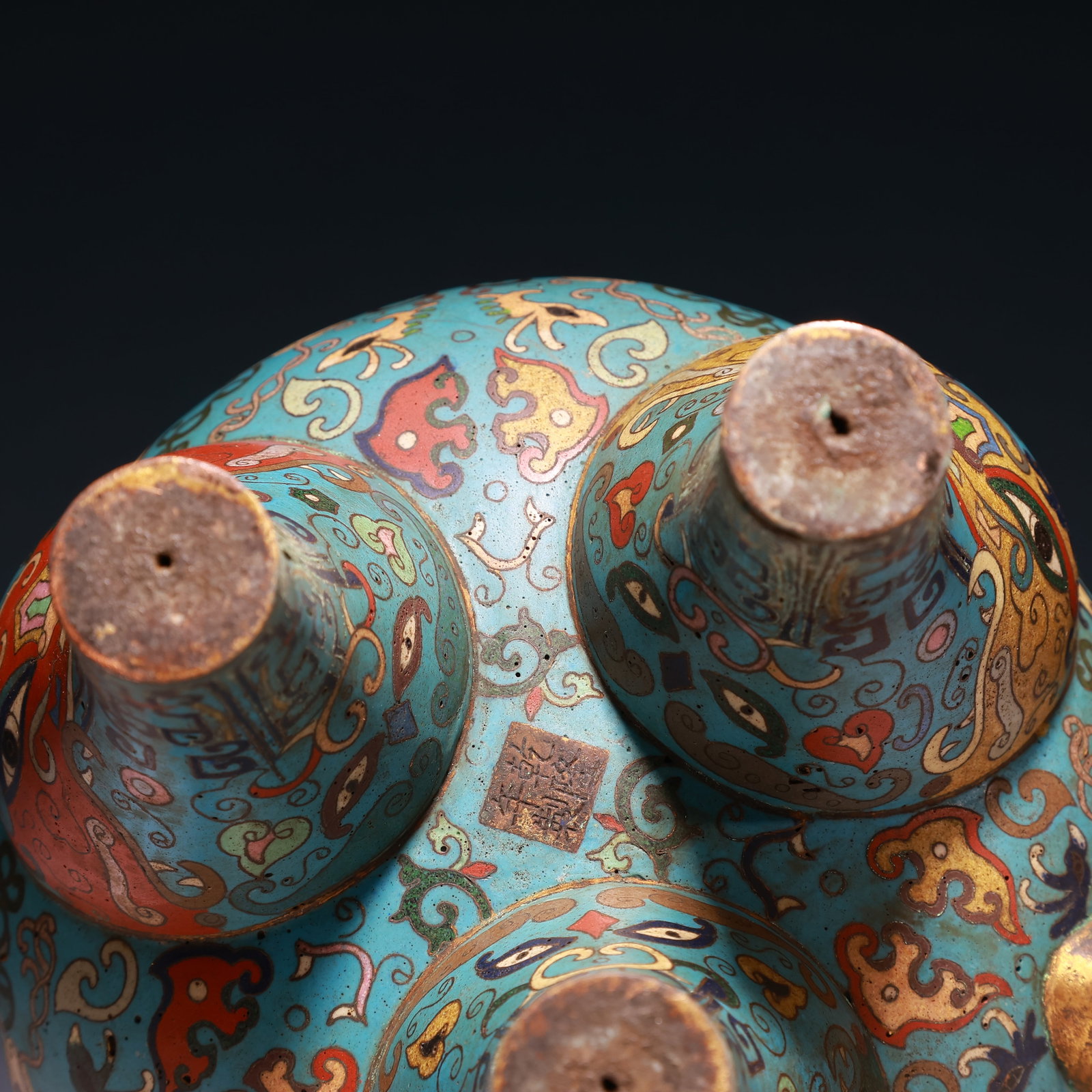 A Huge Cloisonne Beast-Face Pattern Tripod Teapot - 14