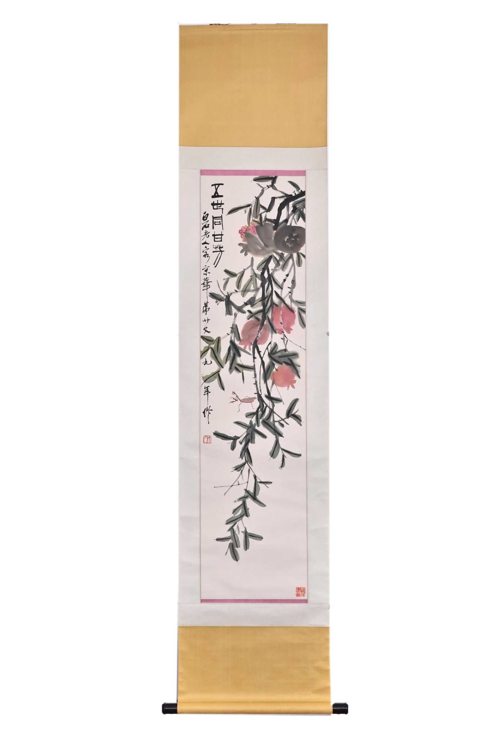 A Chinese Vertical Scroll Ink Painting of Pomegranate on Paper,Qi Baishi: A Chinese Vertical Scroll Ink Painting of Pomegranate on Paper,Qi Baishi,Size:(Without frame)52.4inx13in 一幅中国水墨石榴图立轴,࿮