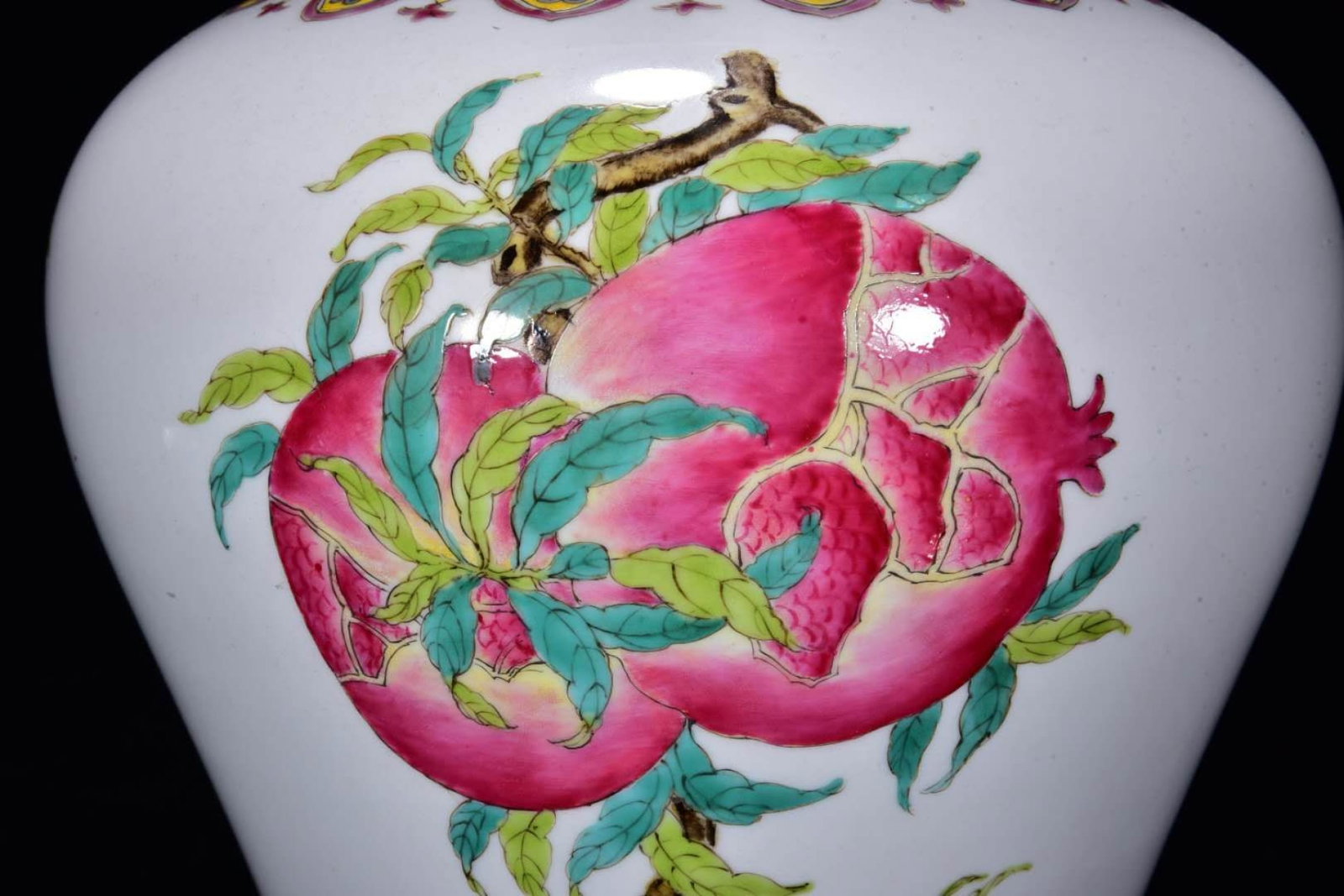 A Rare Famille-Rose Fruit Pattern Vase - 6