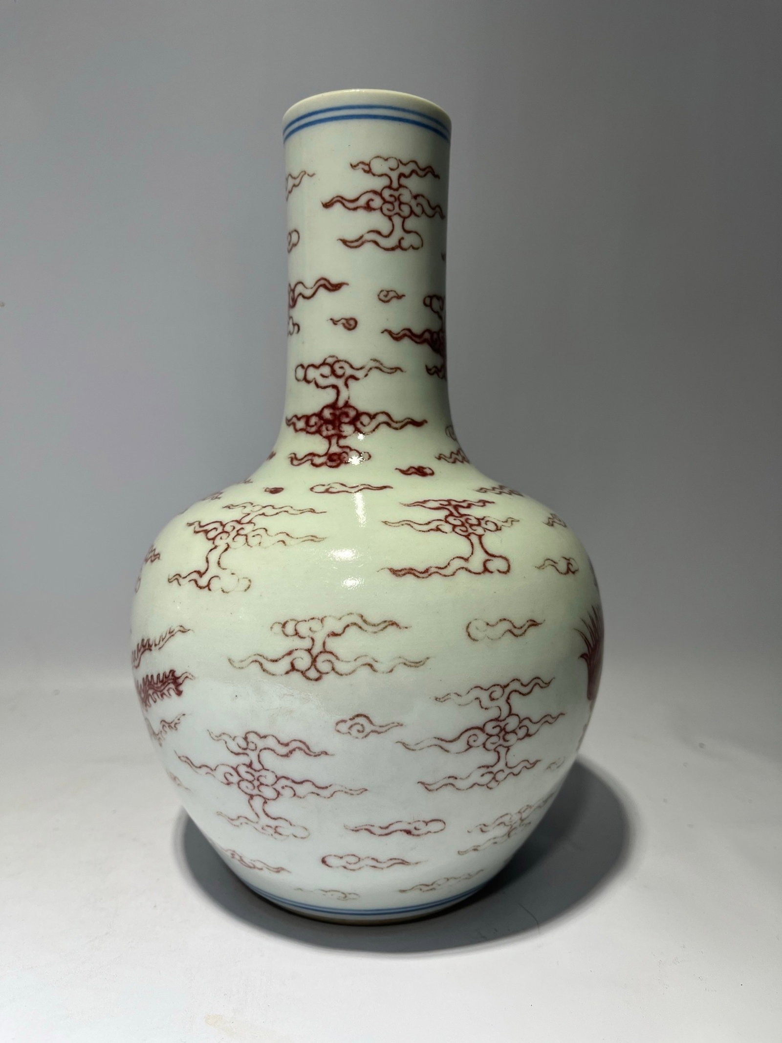 An Exquisite Underglaze-Red Auspicious Cloud and Phoenix Pattern Vase - 2