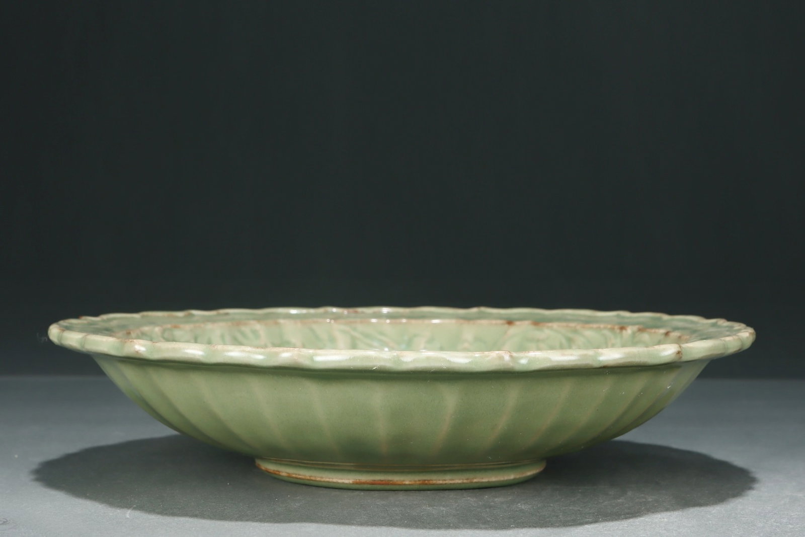 An Exquisite Longquan yao Flower Pattern Plate - 8