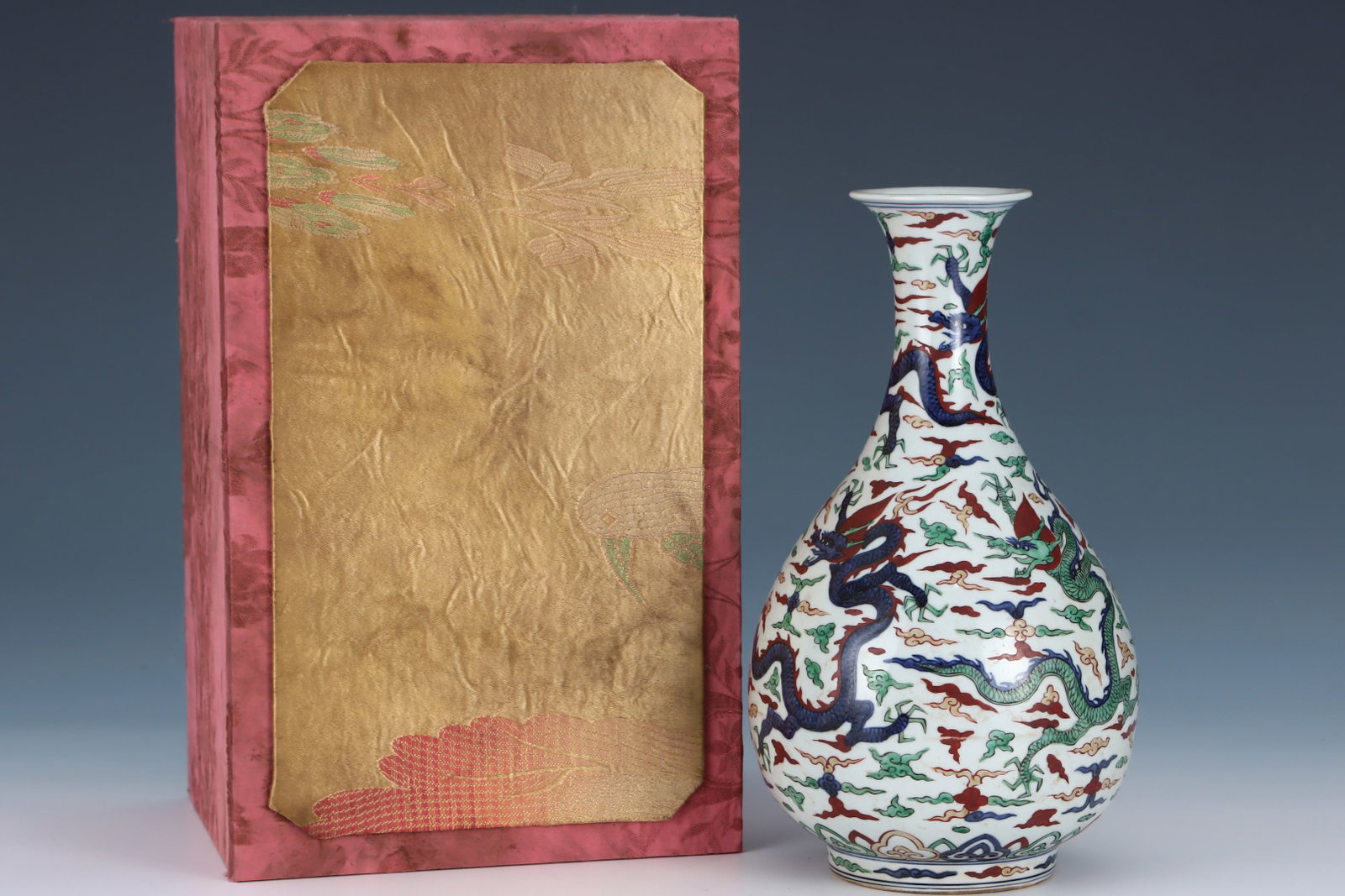 A Rare Wucai Auspicious Cloud and Dragon Pattern Vase: A Rare Wucai Auspicious Cloud and Dragon Pattern Vase,Ming Dynasty,China,Jiajing Six-character Mark,Size:13.1inx7.4in