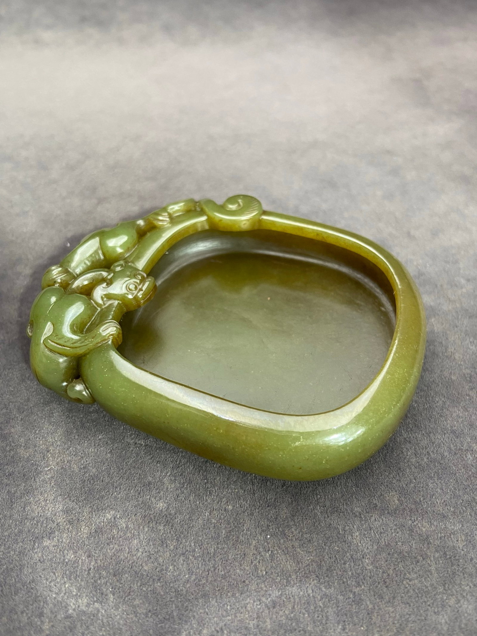 An Exquisite Yellow Jade Chi-Dragon Pattern Brush Washer: An Exquisite Yellow Jade Chi-Dragon Pattern Brush Washer,Qing Dynasty,China,Size:84.5mmx65.6mmx20mm,Weight:130g 黄玉螭龙纹笔洗,中国清代
